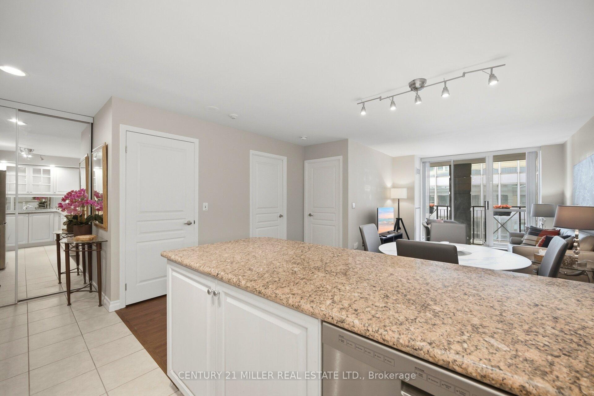Photo 10 of Unit 12, 140 Simcoe Street, Toronto, Waterfront Communities — HOMEH