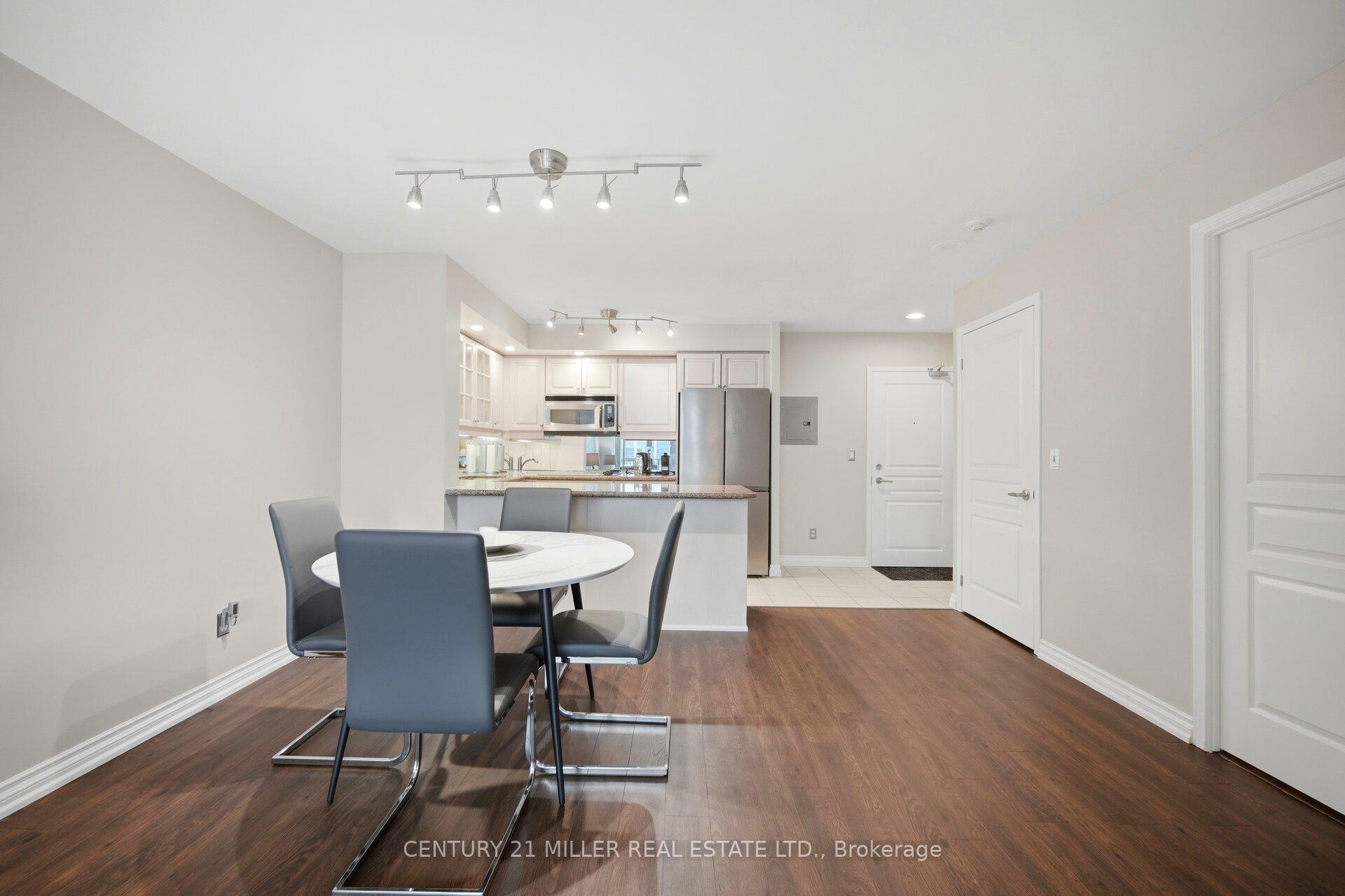 Photo 13 of Unit 12, 140 Simcoe Street, Toronto, Waterfront Communities — HOMEH