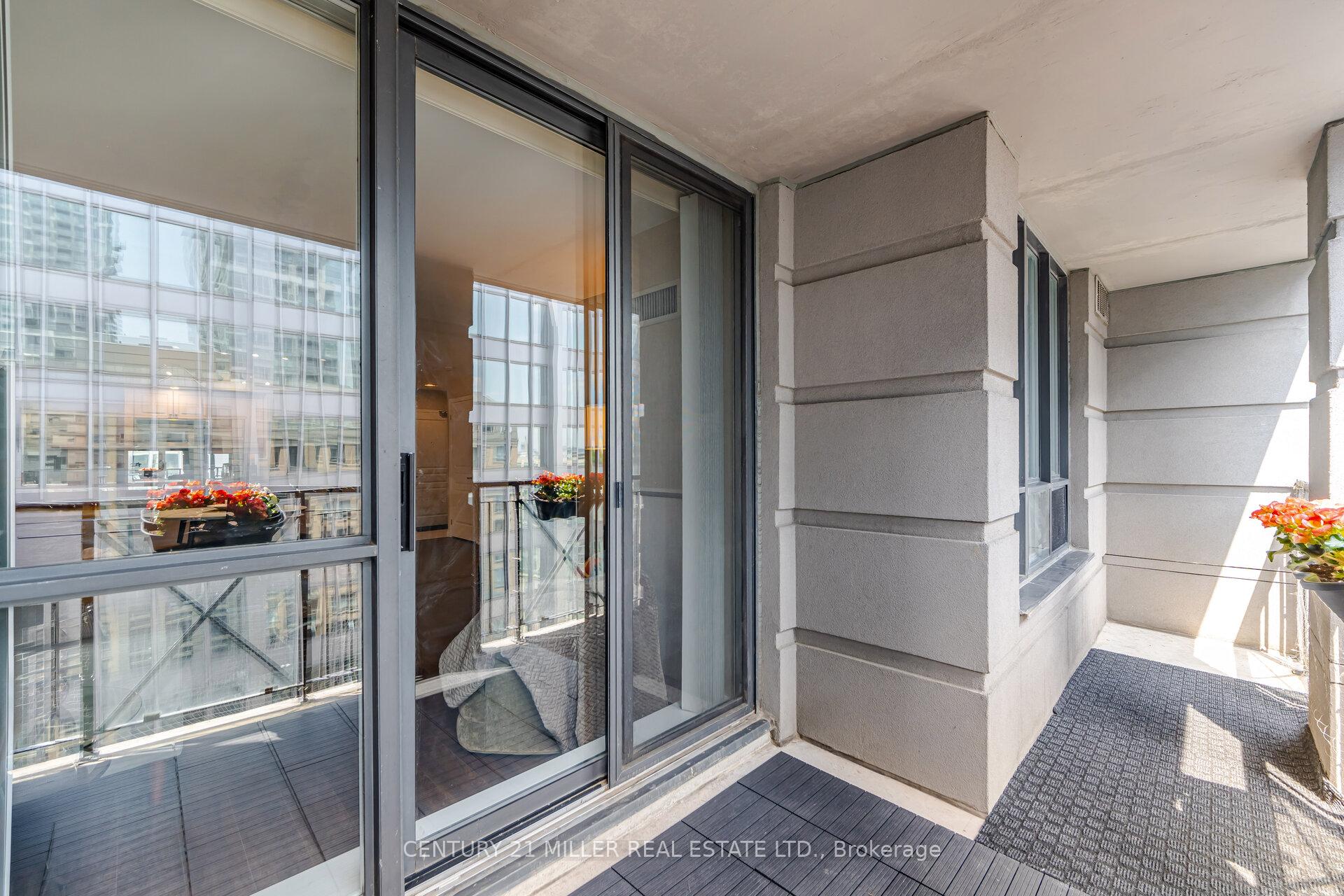 Photo 27 of Unit 12, 140 Simcoe Street, Toronto, Waterfront Communities — HOMEH