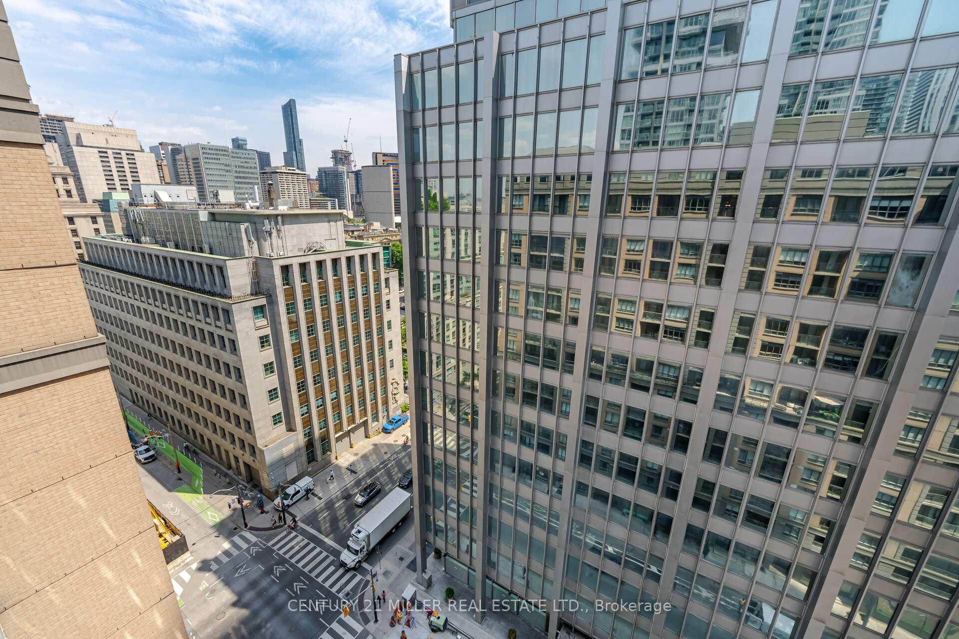 Photo 32 of Unit 12, 140 Simcoe Street, Toronto, Waterfront Communities — HOMEH