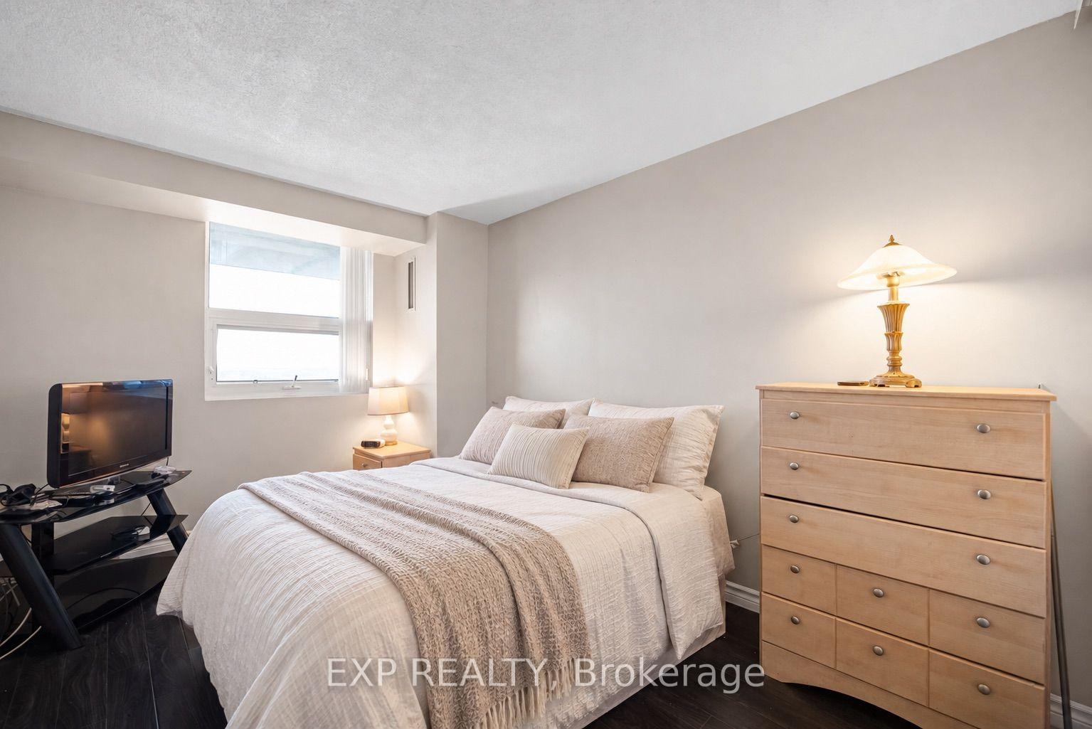 Photo 17 of Unit 1108, 10 Dean Park Road, Scarborough, Rouge — HOMEH