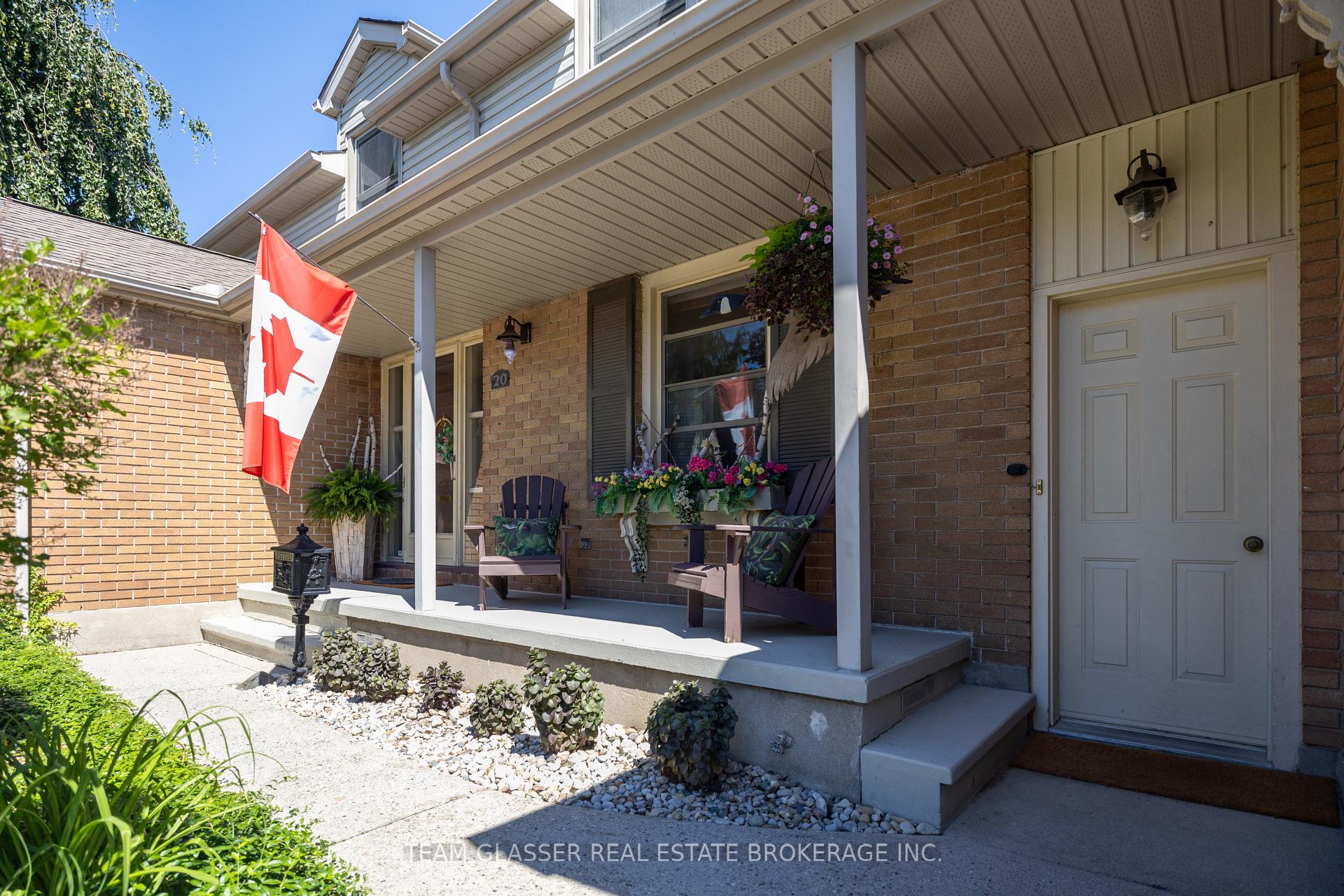Photo 2 of 20 Parkview Drive, St. Thomas — HOMEH