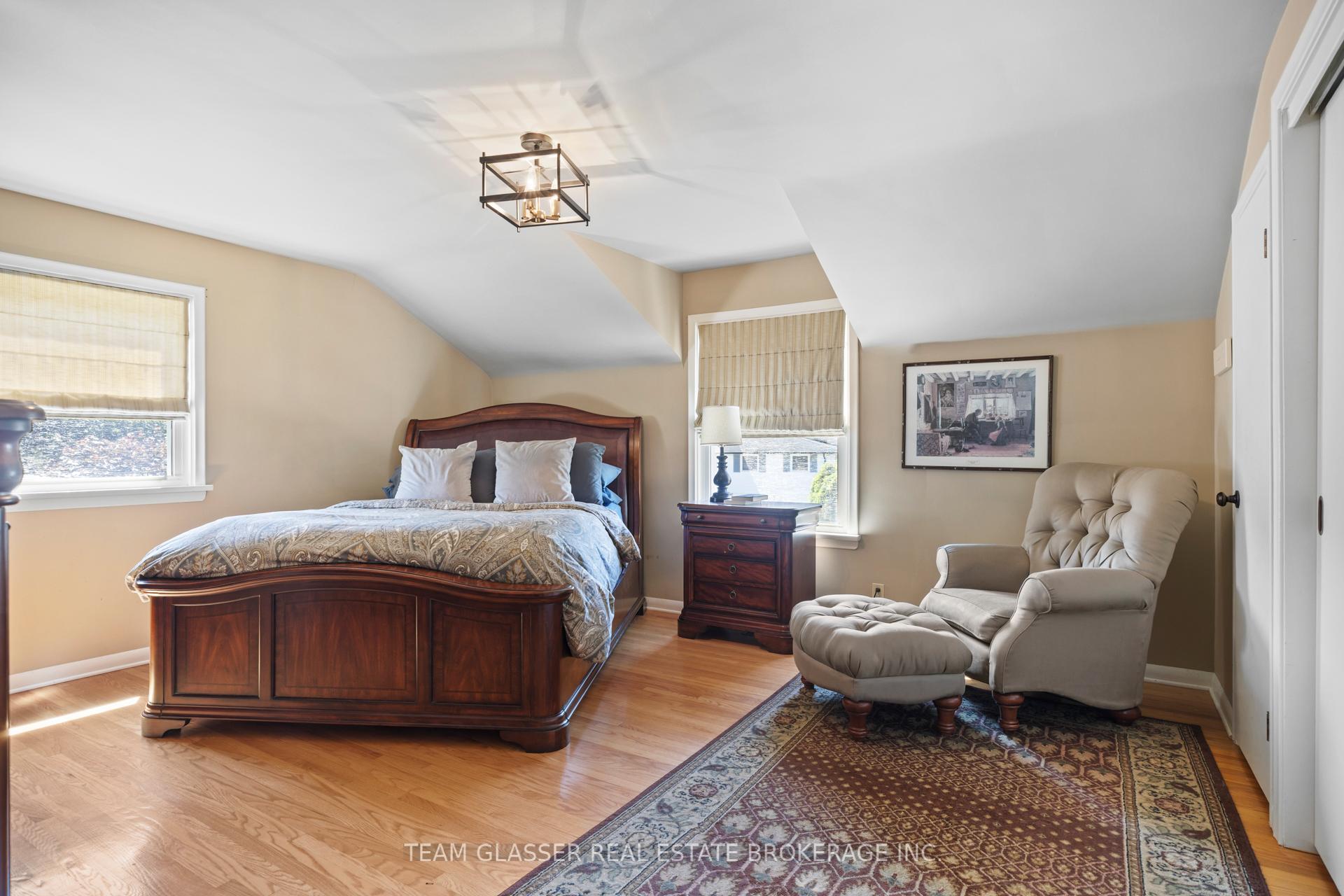 Photo 18 of 20 Parkview Drive, St. Thomas — HOMEH