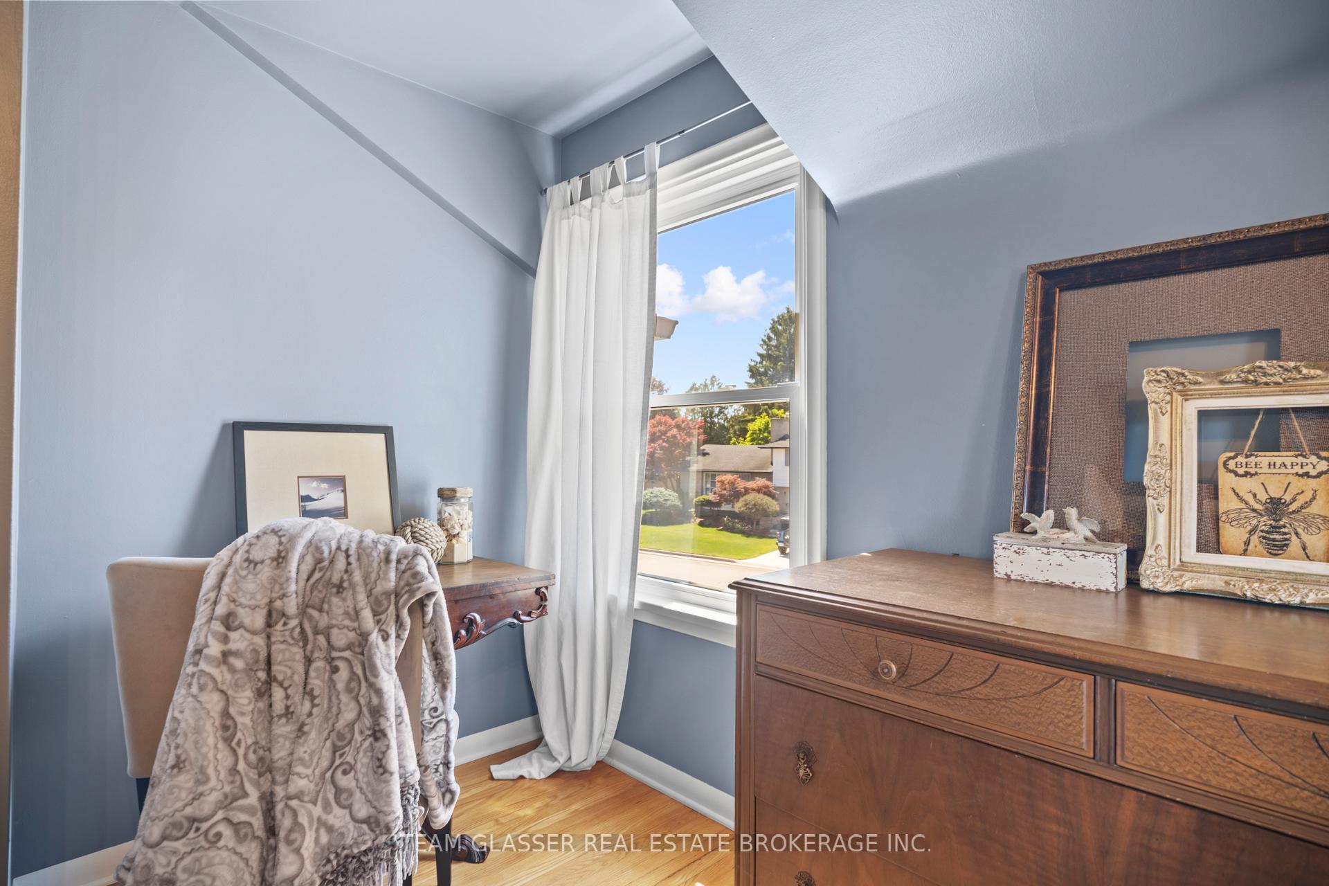 Photo 22 of 20 Parkview Drive, St. Thomas — HOMEH