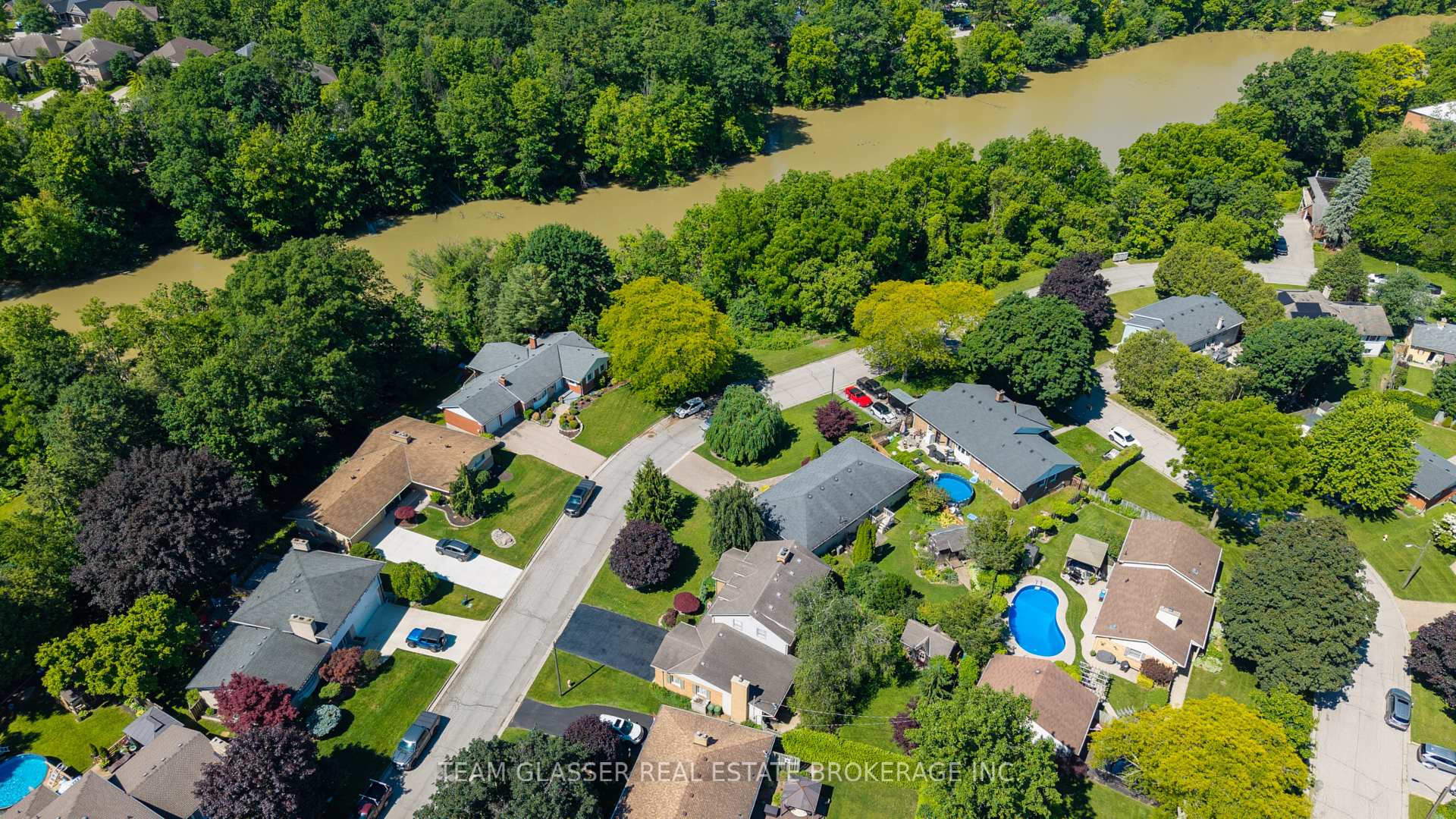 Photo 42 of 20 Parkview Drive, St. Thomas — HOMEH