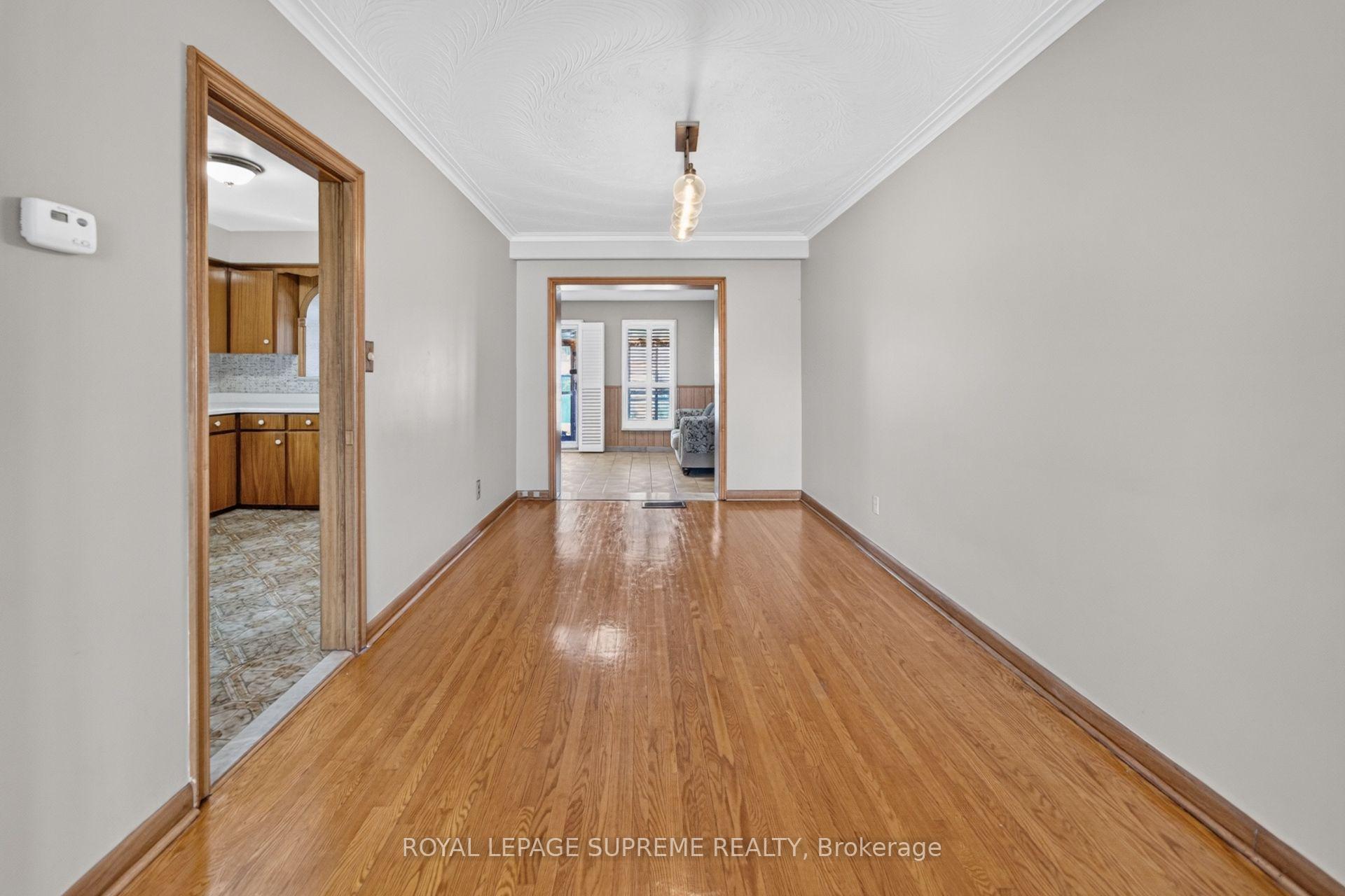 Photo 10 of 158 Aileen Avenue, Toronto, Keelesdale-Eglinton West — HOMEH