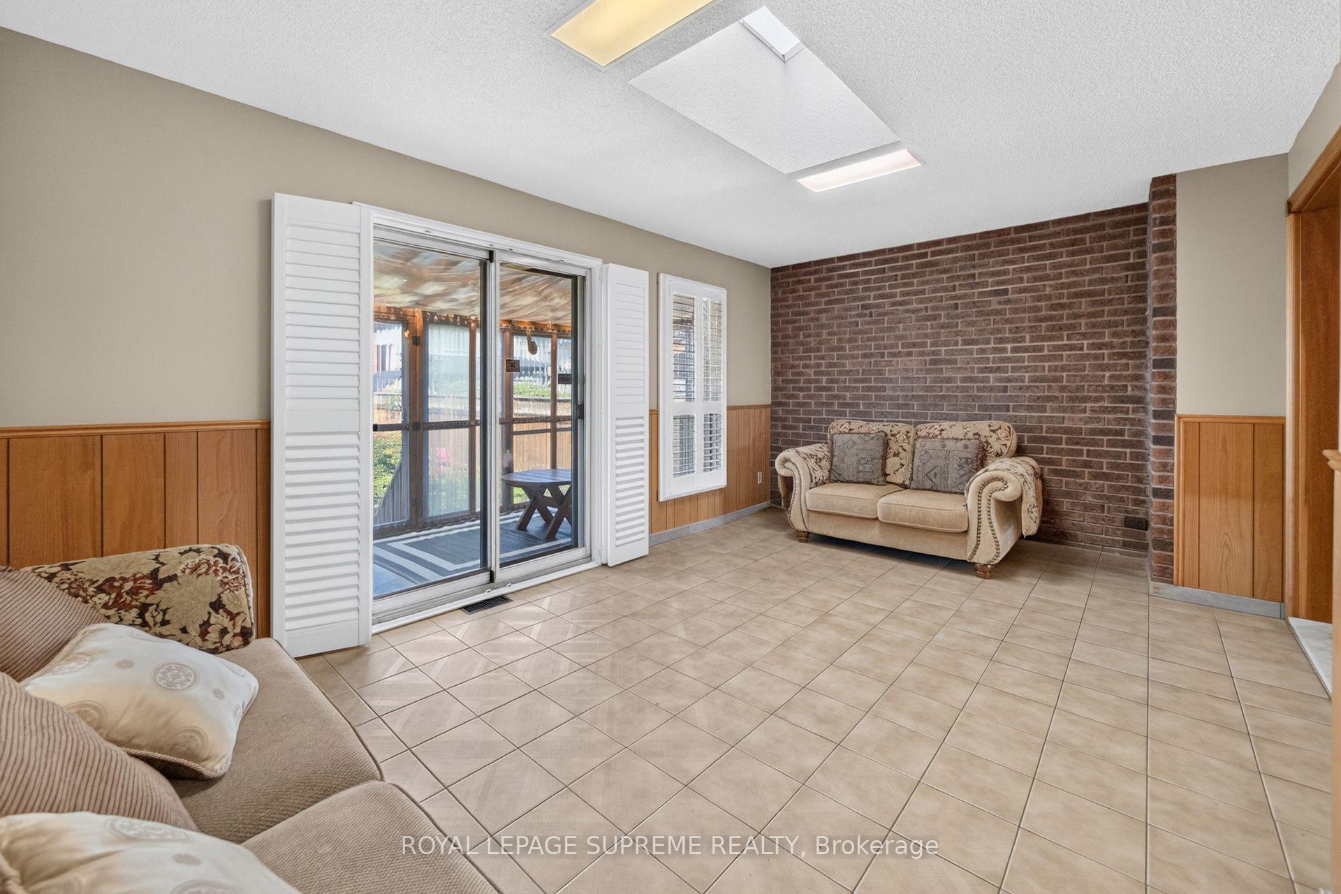 Photo 15 of 158 Aileen Avenue, Toronto, Keelesdale-Eglinton West — HOMEH