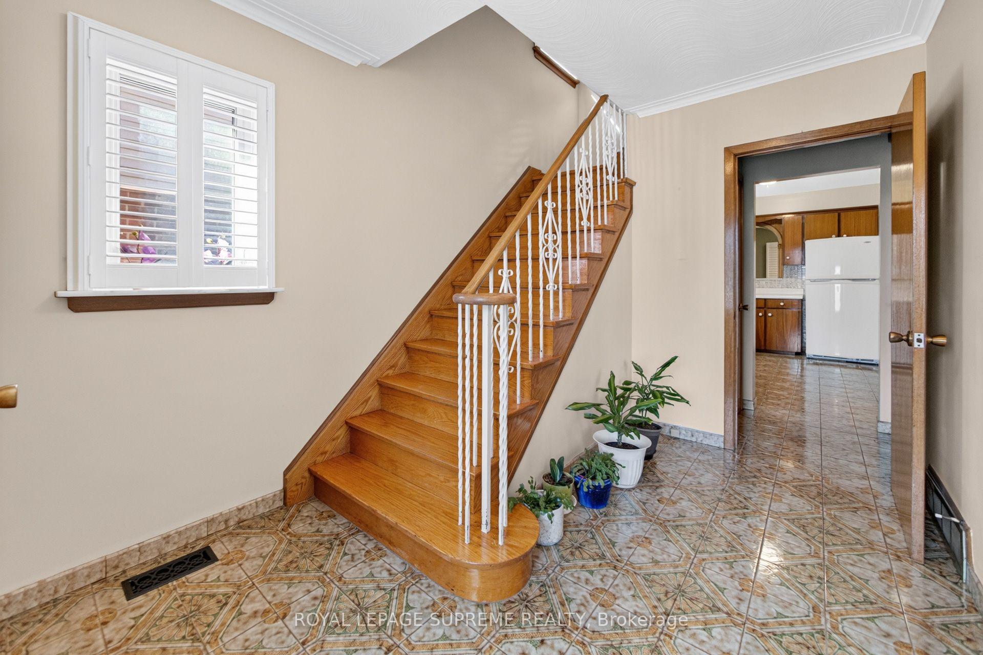 Photo 22 of 158 Aileen Avenue, Toronto, Keelesdale-Eglinton West — HOMEH