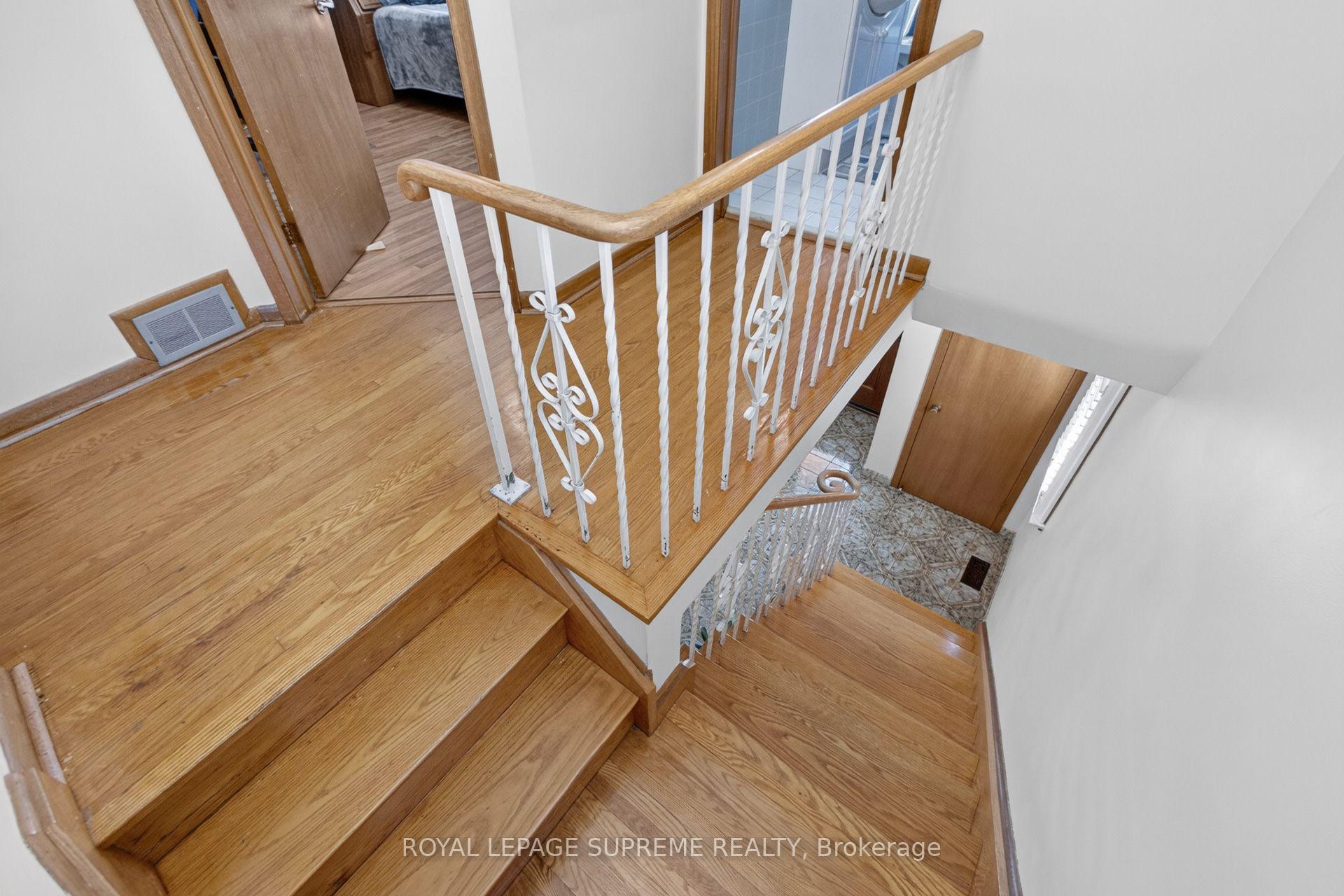 Photo 23 of 158 Aileen Avenue, Toronto, Keelesdale-Eglinton West — HOMEH