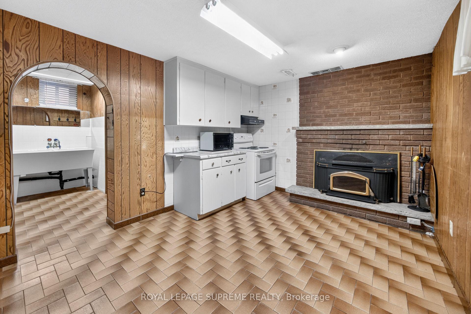 Photo 37 of 158 Aileen Avenue, Toronto, Keelesdale-Eglinton West — HOMEH