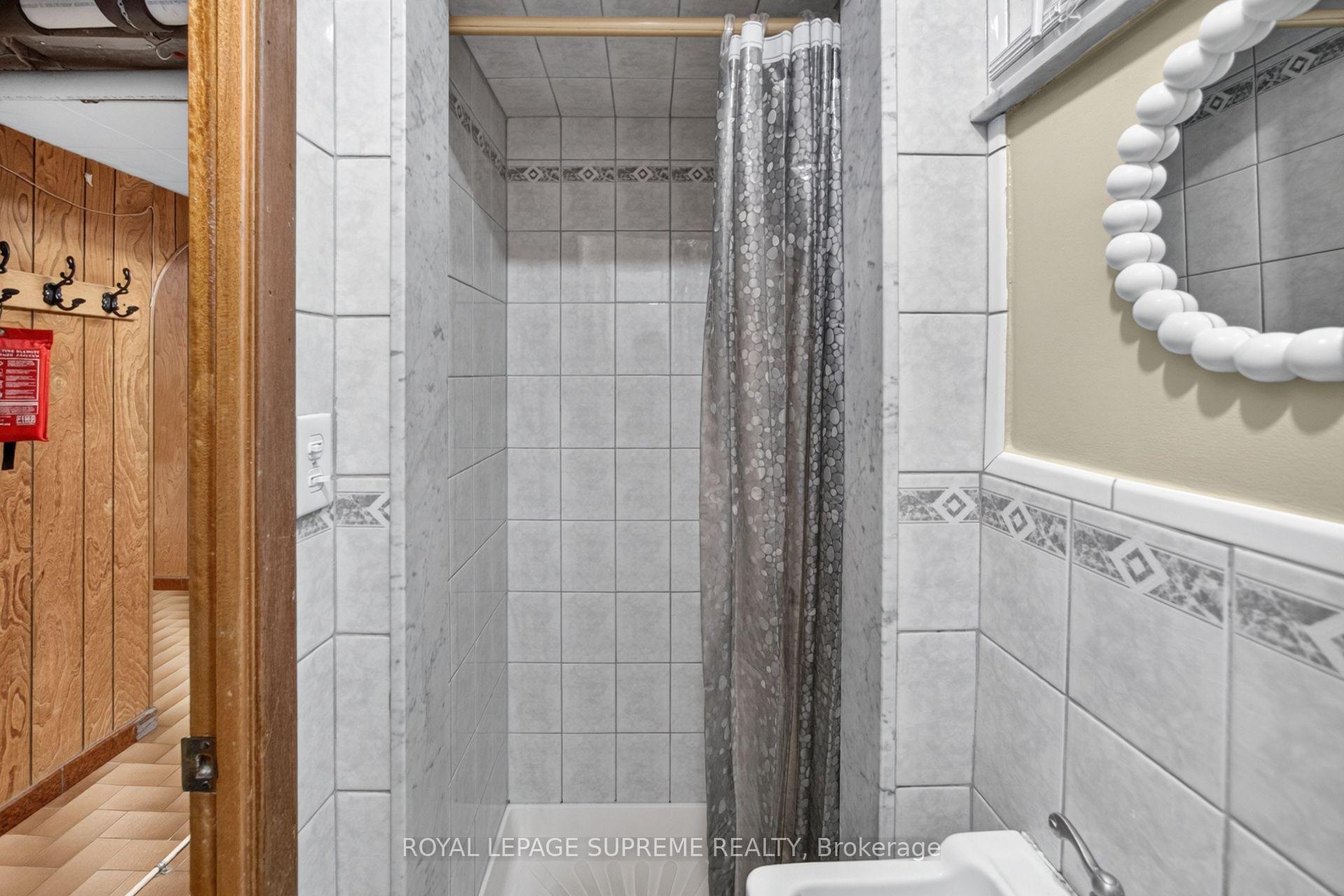 Photo 40 of 158 Aileen Avenue, Toronto, Keelesdale-Eglinton West — HOMEH