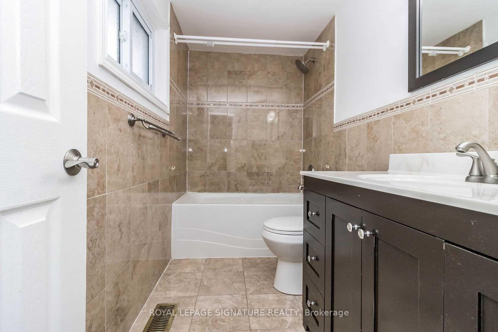Photo 17 of Unit Upper, 19 Starlake Drive, Scarborough, Morningside — HOMEH