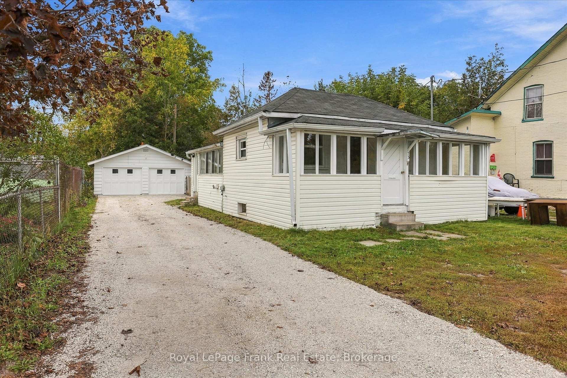 Photo of 73 Lindsay Street N
