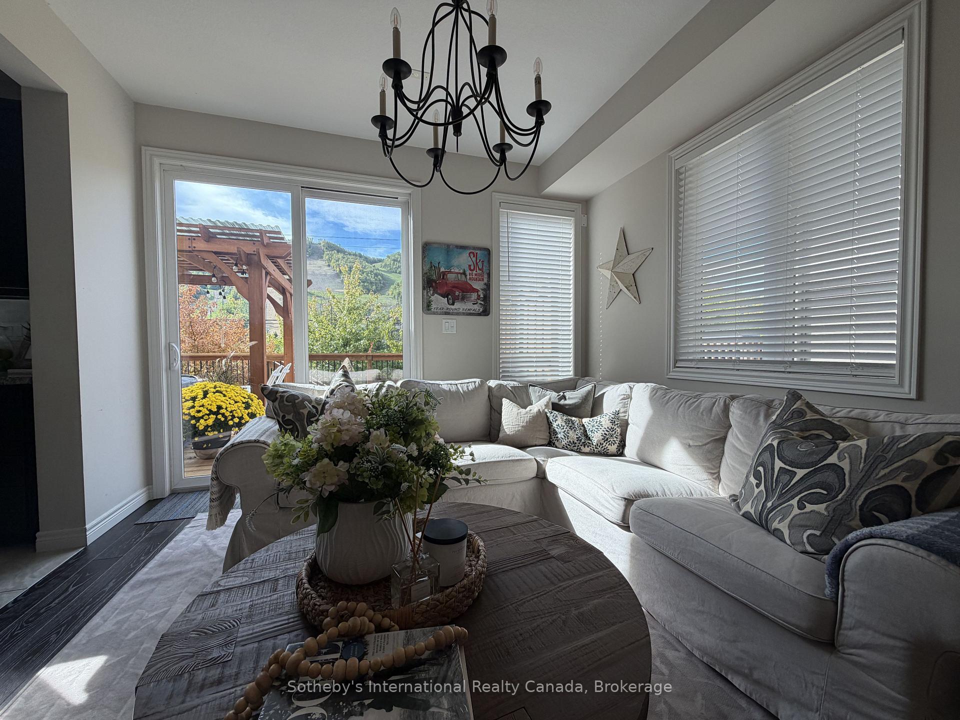 Photo 7 of 116 Delphi Lane, Blue Mountains — HOMEH