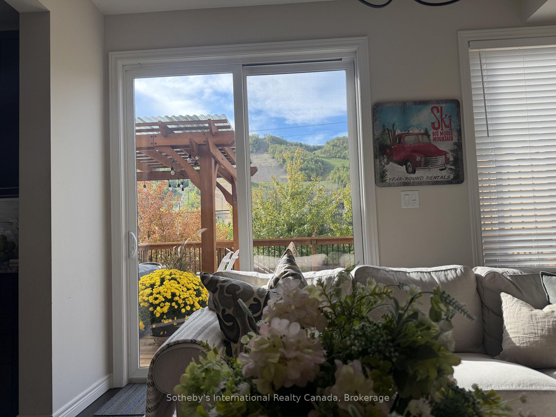 Photo 8 of 116 Delphi Lane, Blue Mountains — HOMEH