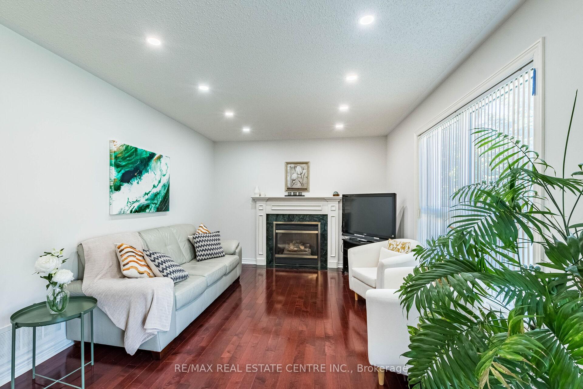 Photo 7 of 5343 Russell View Road, Mississauga, Central Erin Mills — HOMEH