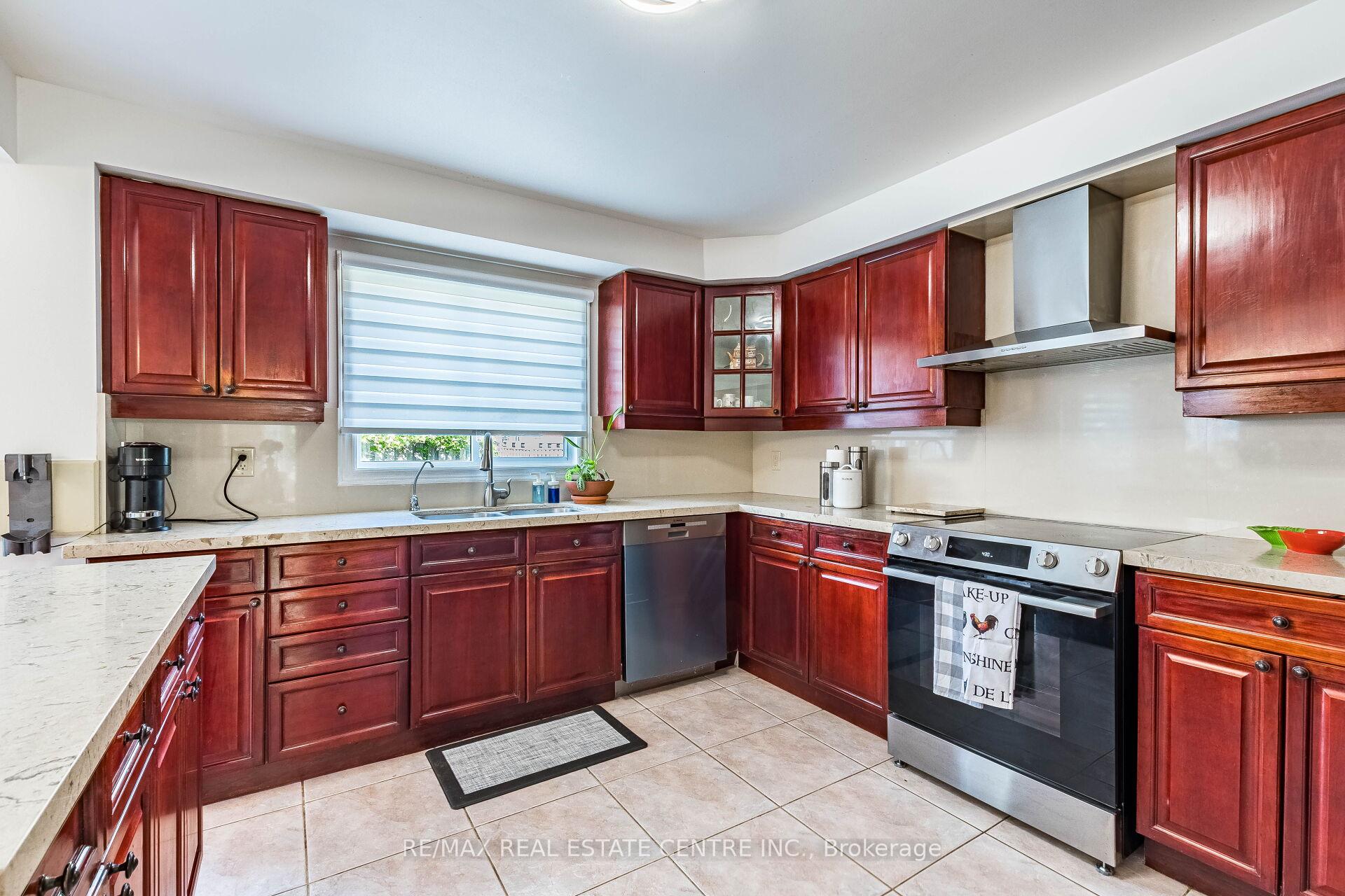 Photo 11 of 5343 Russell View Road, Mississauga, Central Erin Mills — HOMEH