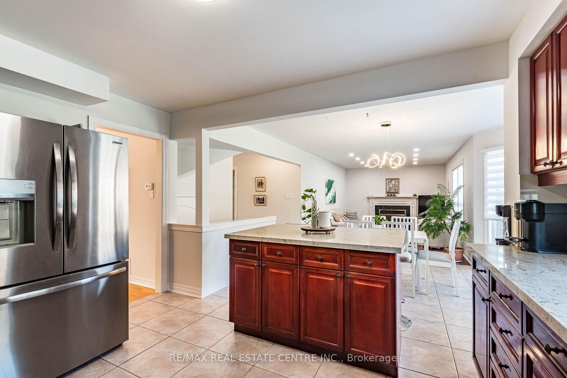 Photo 12 of 5343 Russell View Road, Mississauga, Central Erin Mills — HOMEH