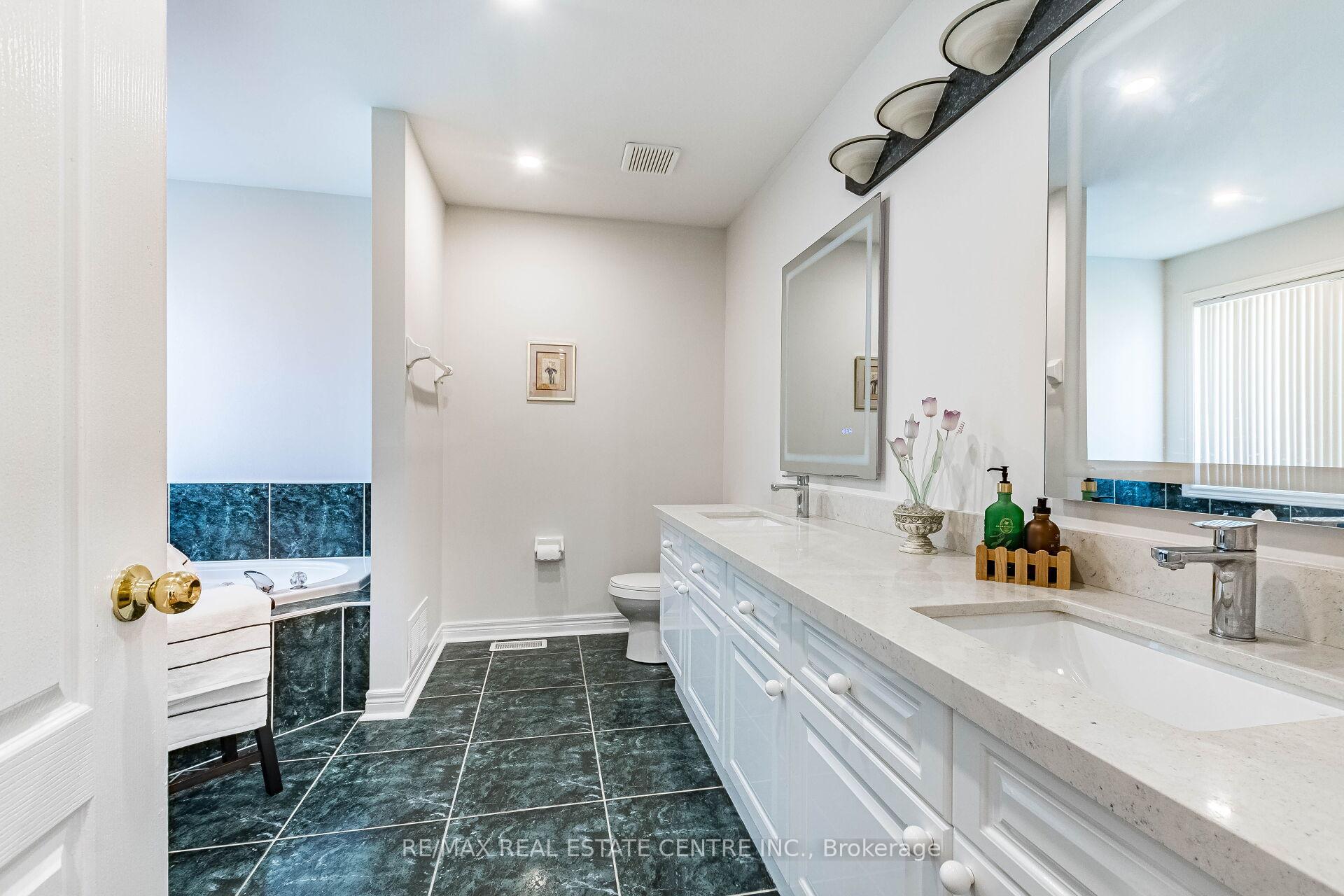 Photo 18 of 5343 Russell View Road, Mississauga, Central Erin Mills — HOMEH
