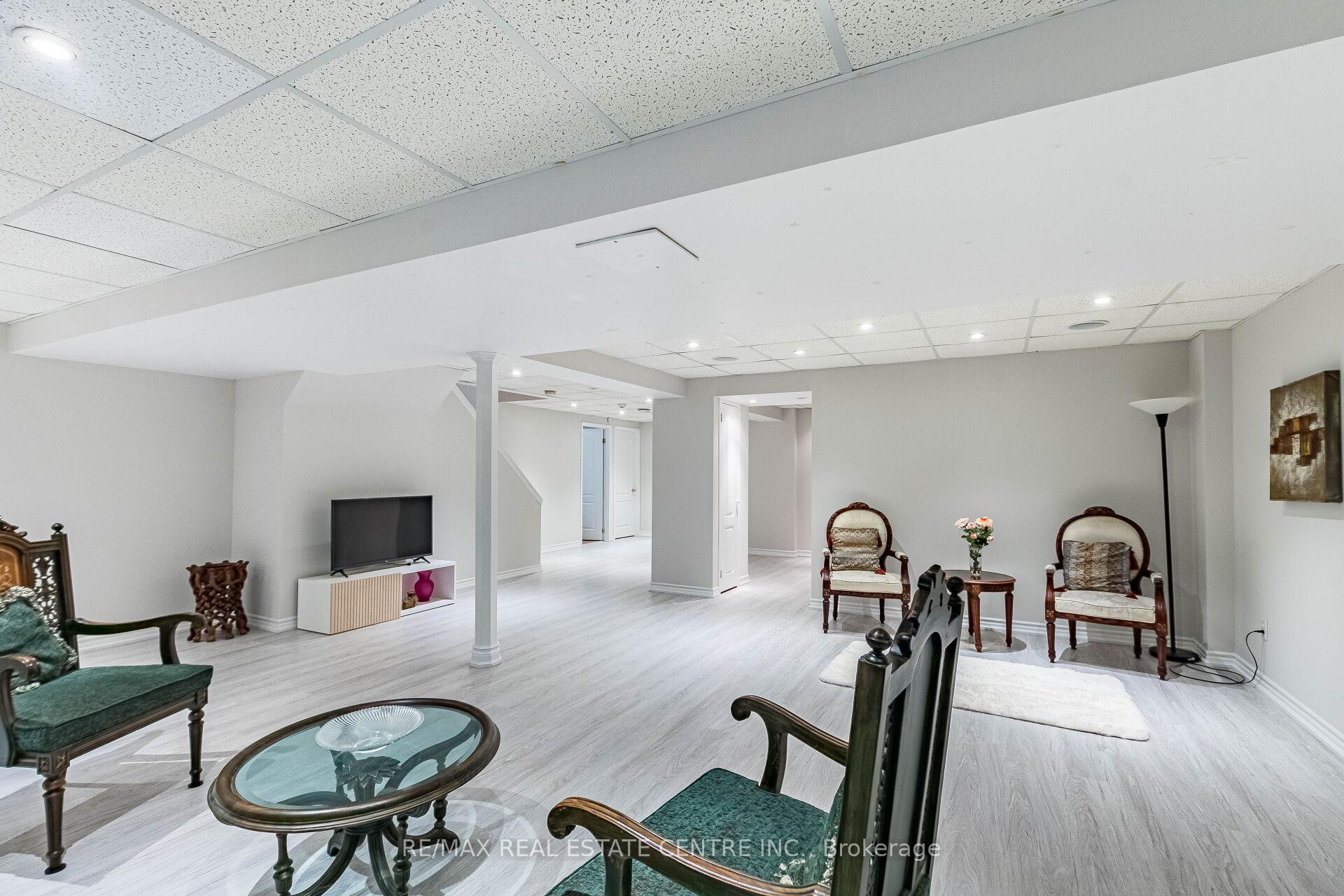 Photo 27 of 5343 Russell View Road, Mississauga, Central Erin Mills — HOMEH