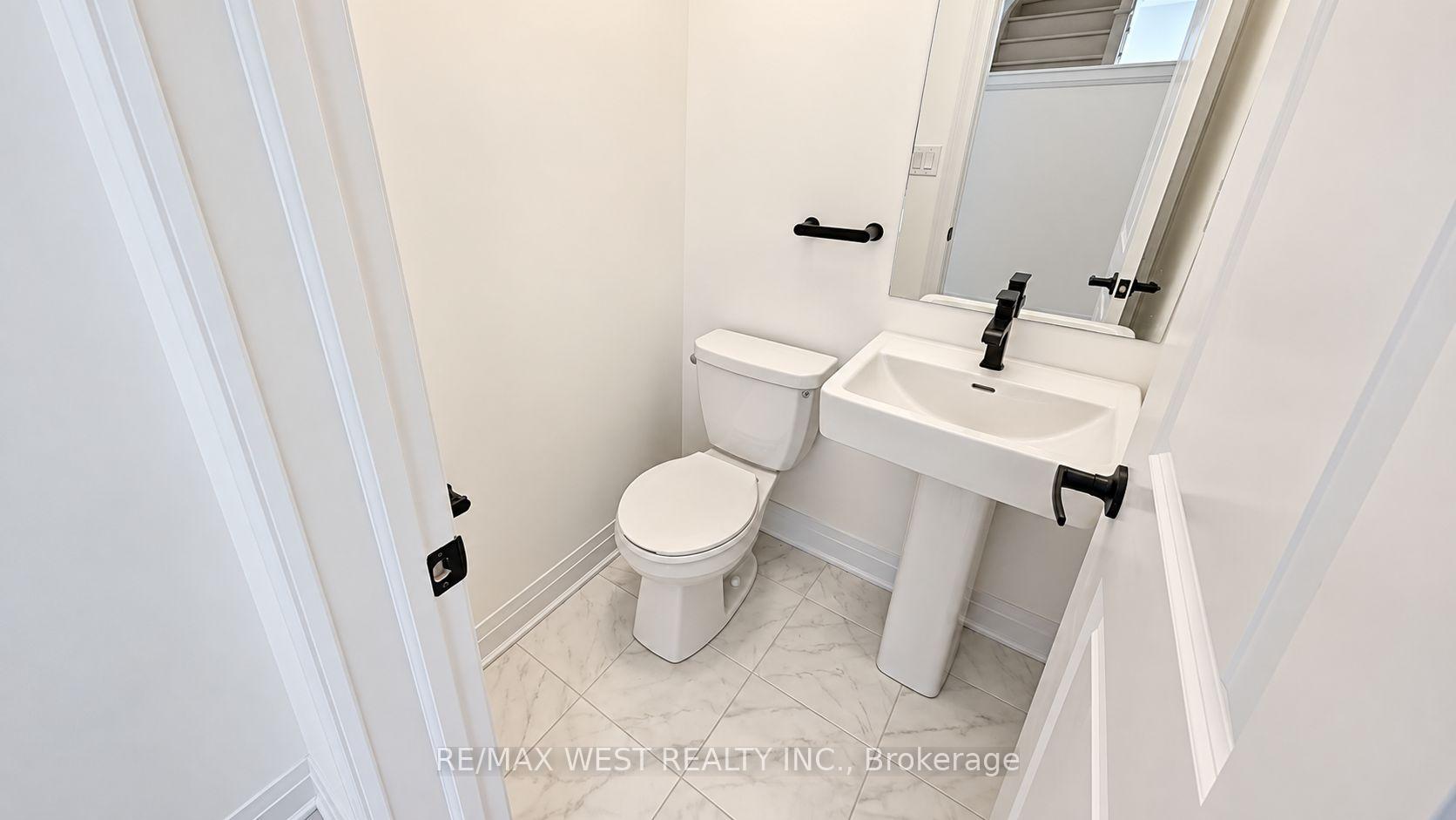 Photo 8 of Unit 7, 521 Big Bay Point Road, Barrie, Painswick South — HOMEH
