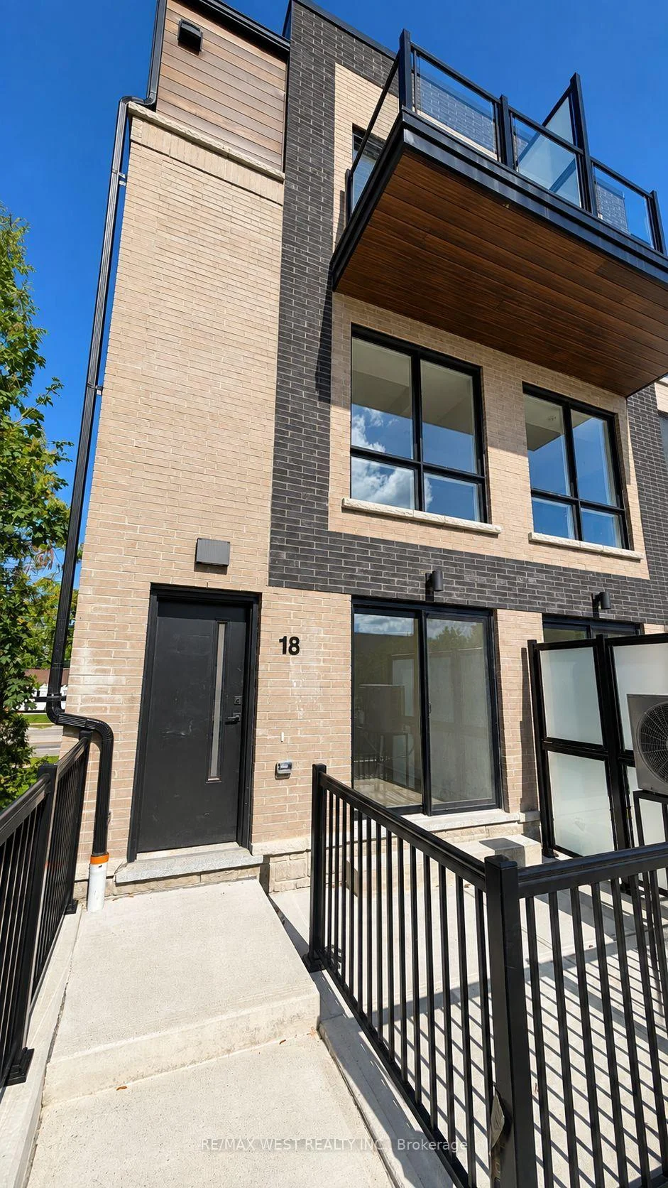 Photo 2 of Unit 7, 521 Big Bay Point Road, Barrie, Painswick South — HOMEH