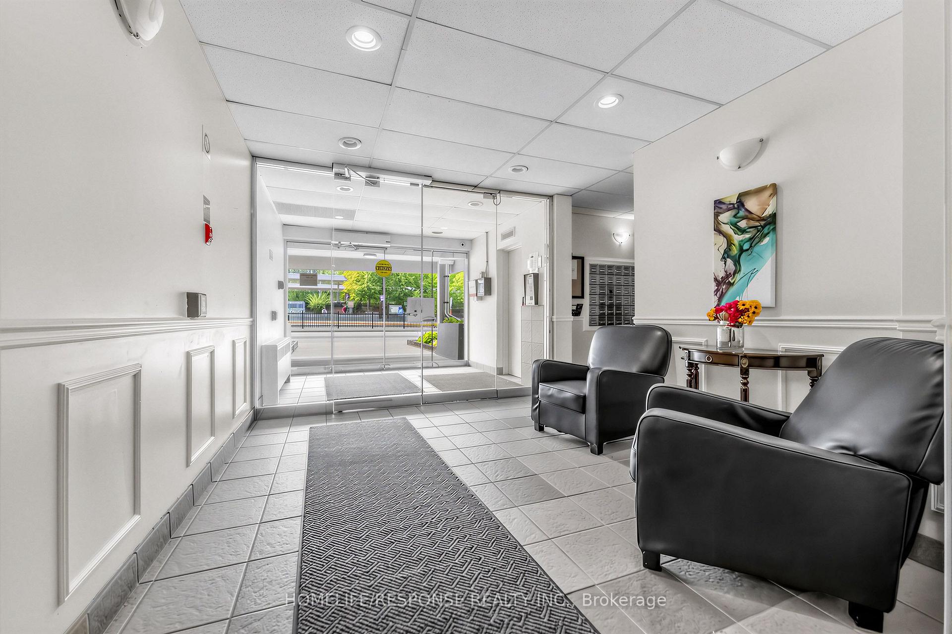 Photo 3 of Unit 103, 49 Queen Street E, Mississauga, Port Credit — HOMEH
