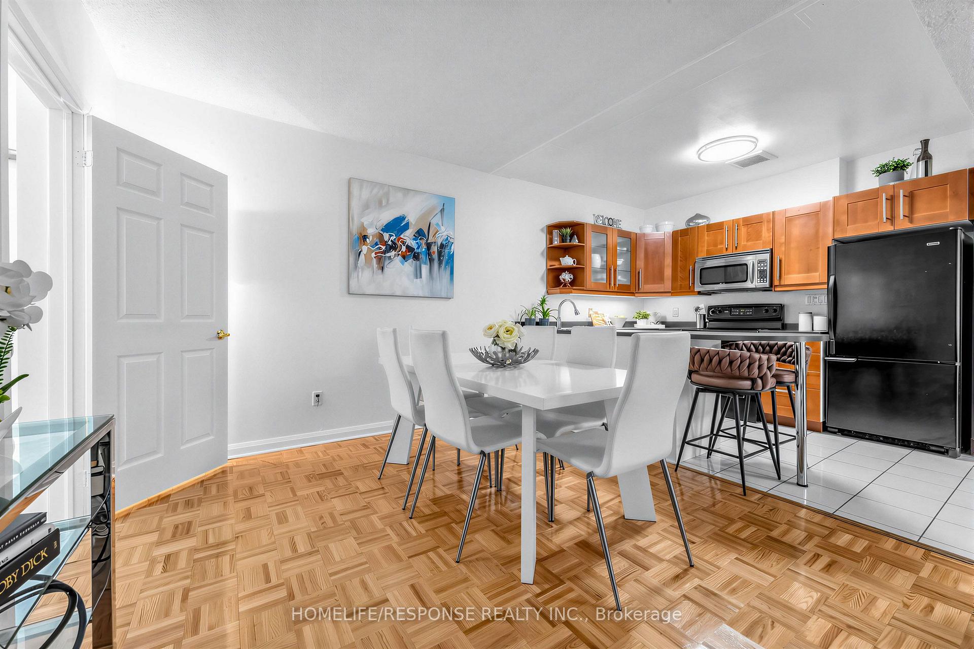 Photo 9 of Unit 103, 49 Queen Street E, Mississauga, Port Credit — HOMEH