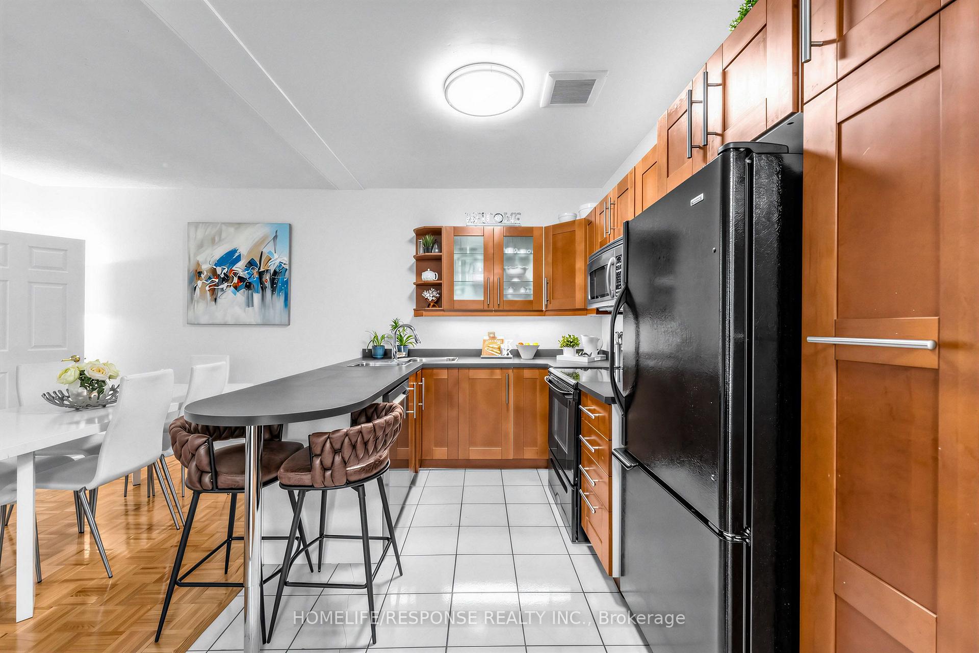 Photo 13 of Unit 103, 49 Queen Street E, Mississauga, Port Credit — HOMEH