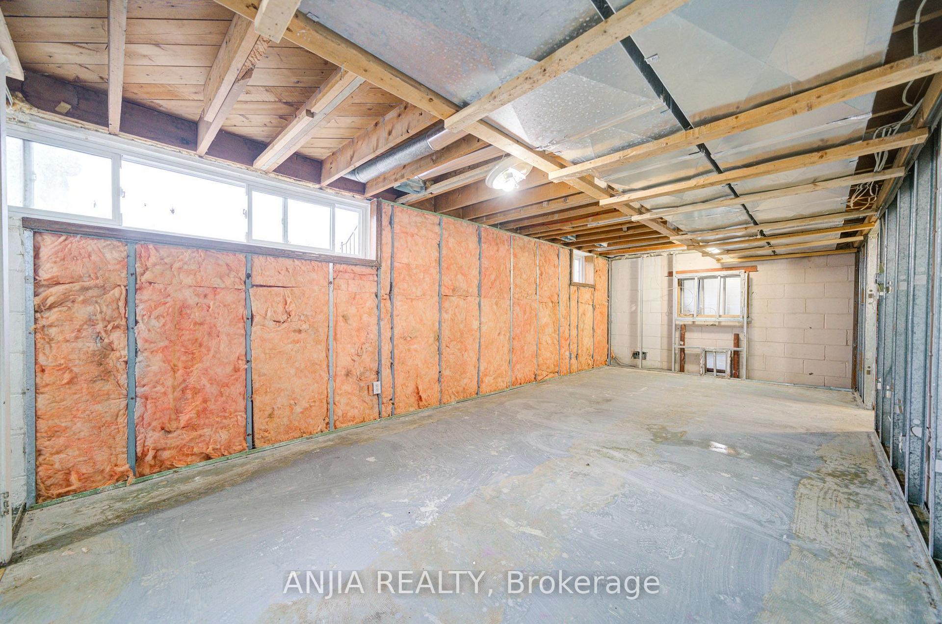 Photo 30 of 27 Jonquil Crescent, Markham, Bullock — HOMEH