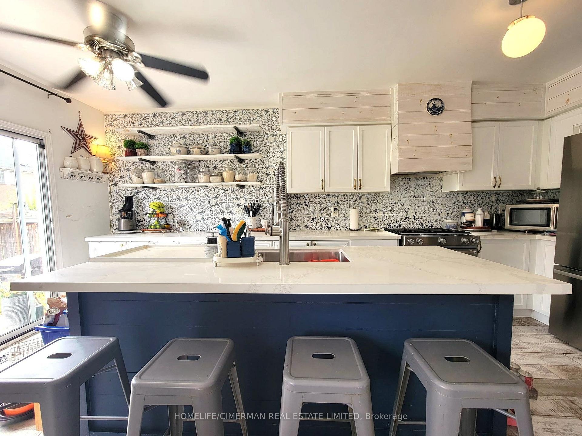 Photo 6 of 256 Mcbride Crescent, Newmarket, Summerhill Estates — HOMEH