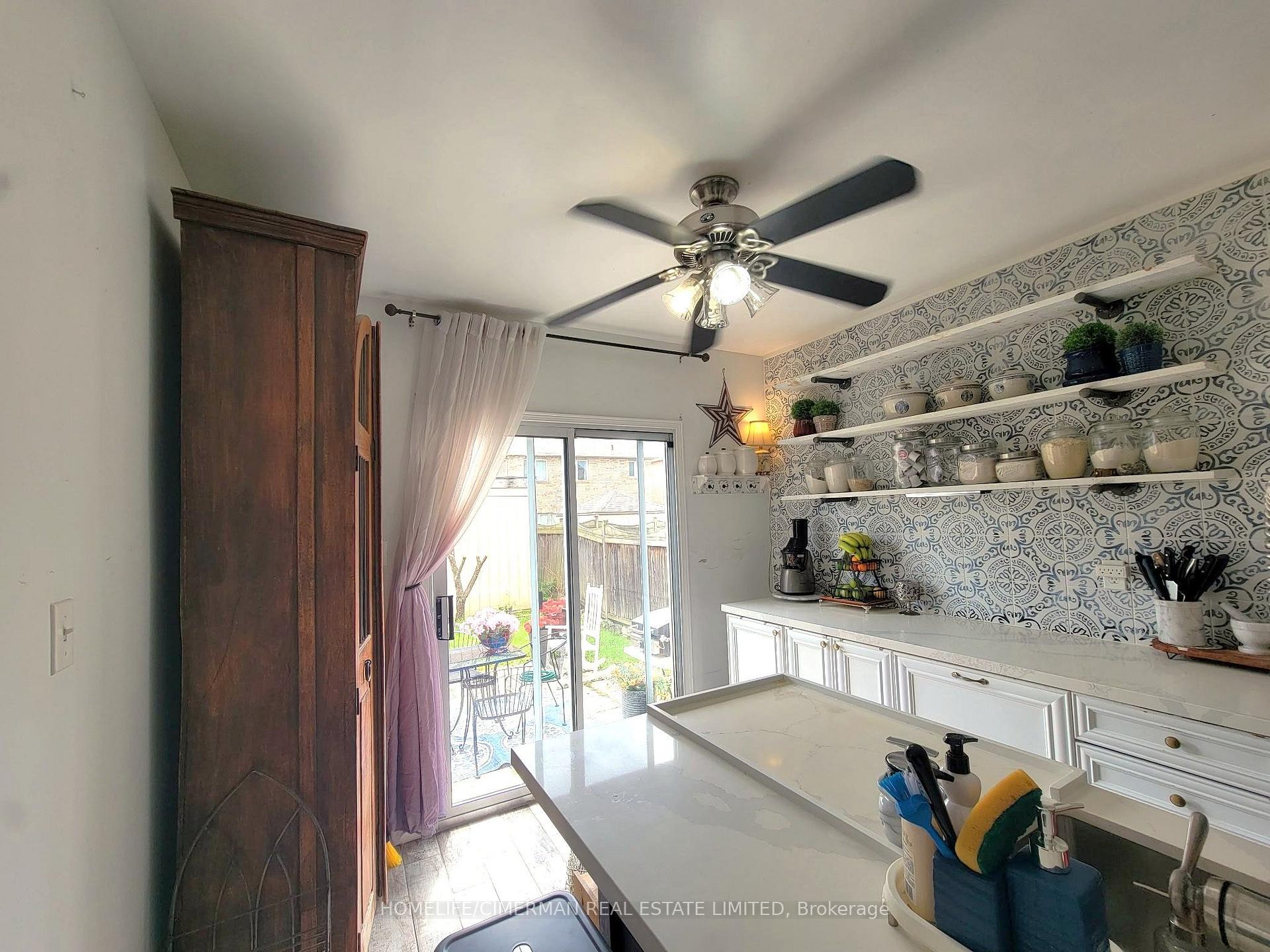 Photo 7 of 256 Mcbride Crescent, Newmarket, Summerhill Estates — HOMEH