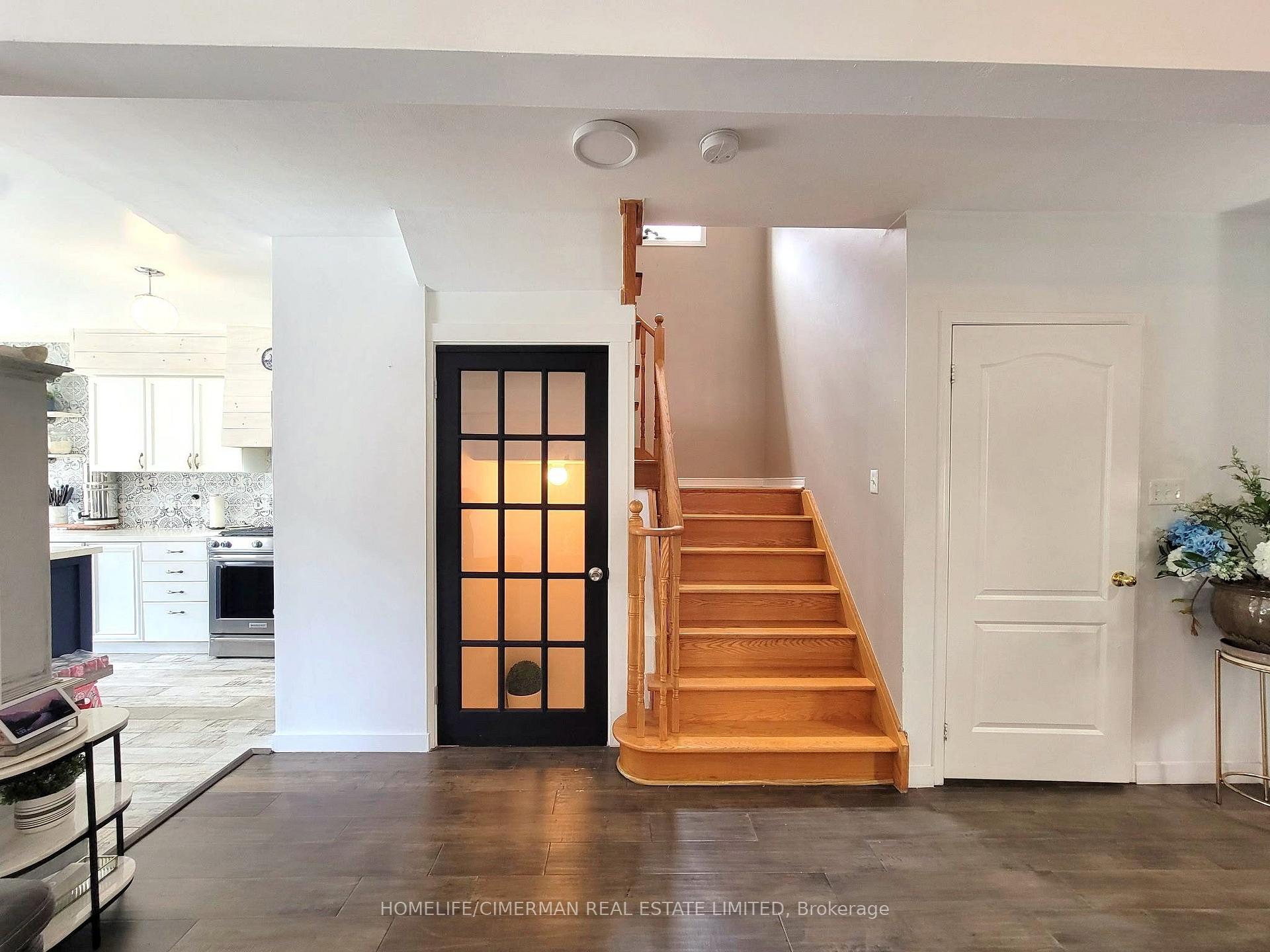 Photo 11 of 256 Mcbride Crescent, Newmarket, Summerhill Estates — HOMEH