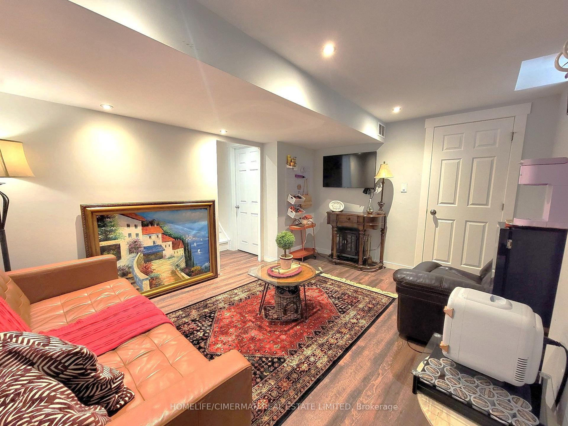 Photo 24 of 256 Mcbride Crescent, Newmarket, Summerhill Estates — HOMEH