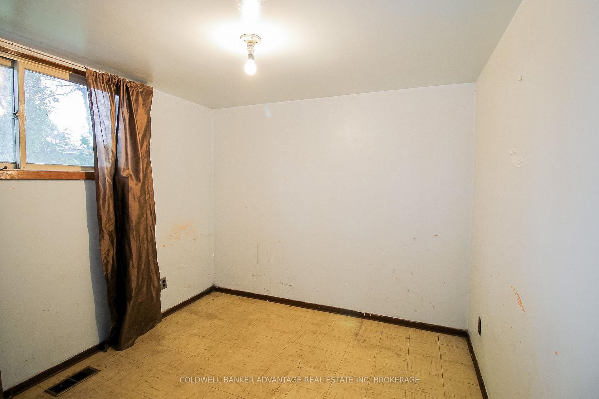 Photo 18 of 27 Hughes Avenue, Welland, Lincoln/Crowland — HOMEH