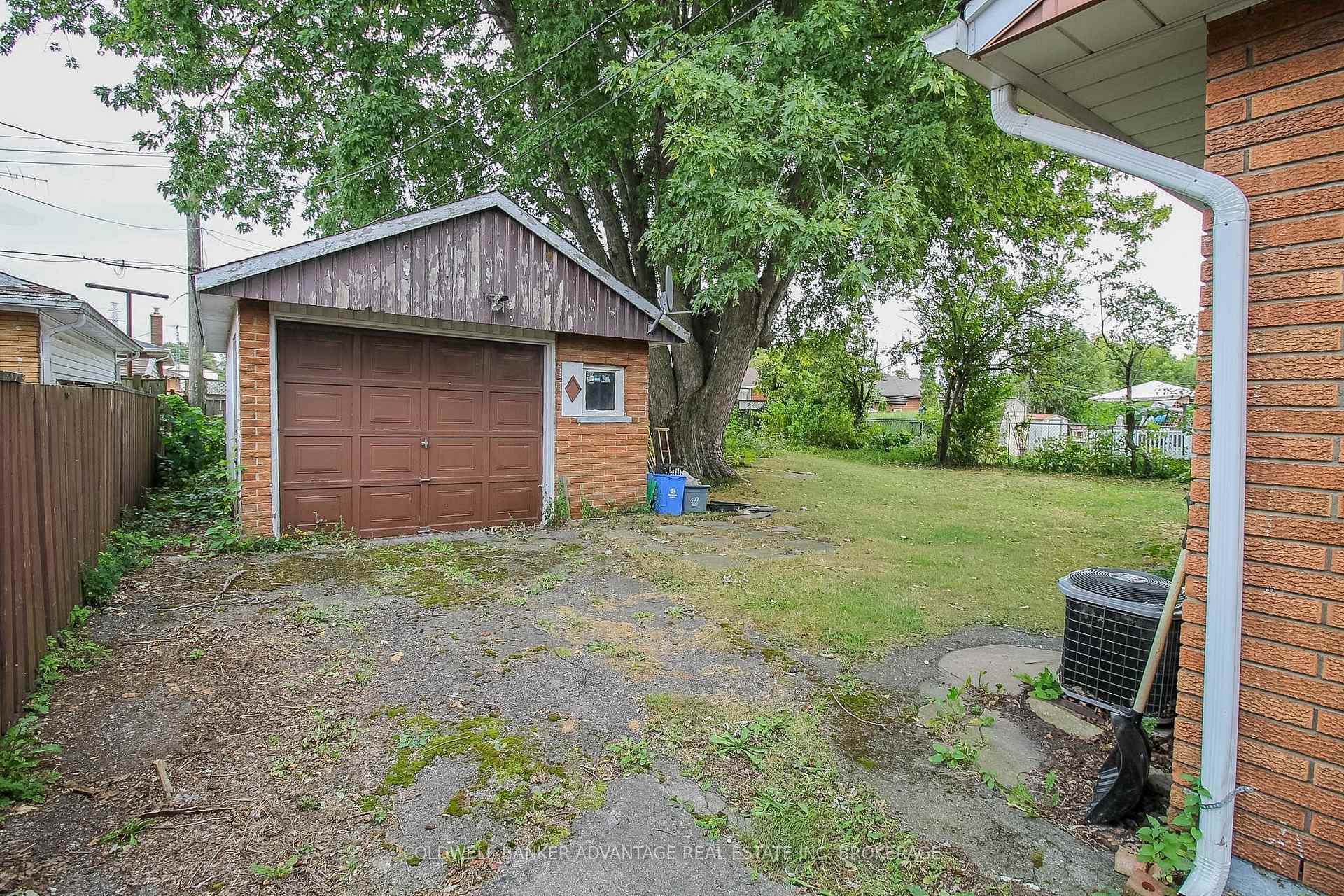 Photo 28 of 27 Hughes Avenue, Welland, Lincoln/Crowland — HOMEH