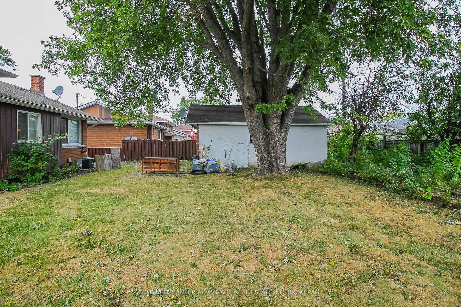 Photo 31 of 27 Hughes Avenue, Welland, Lincoln/Crowland — HOMEH