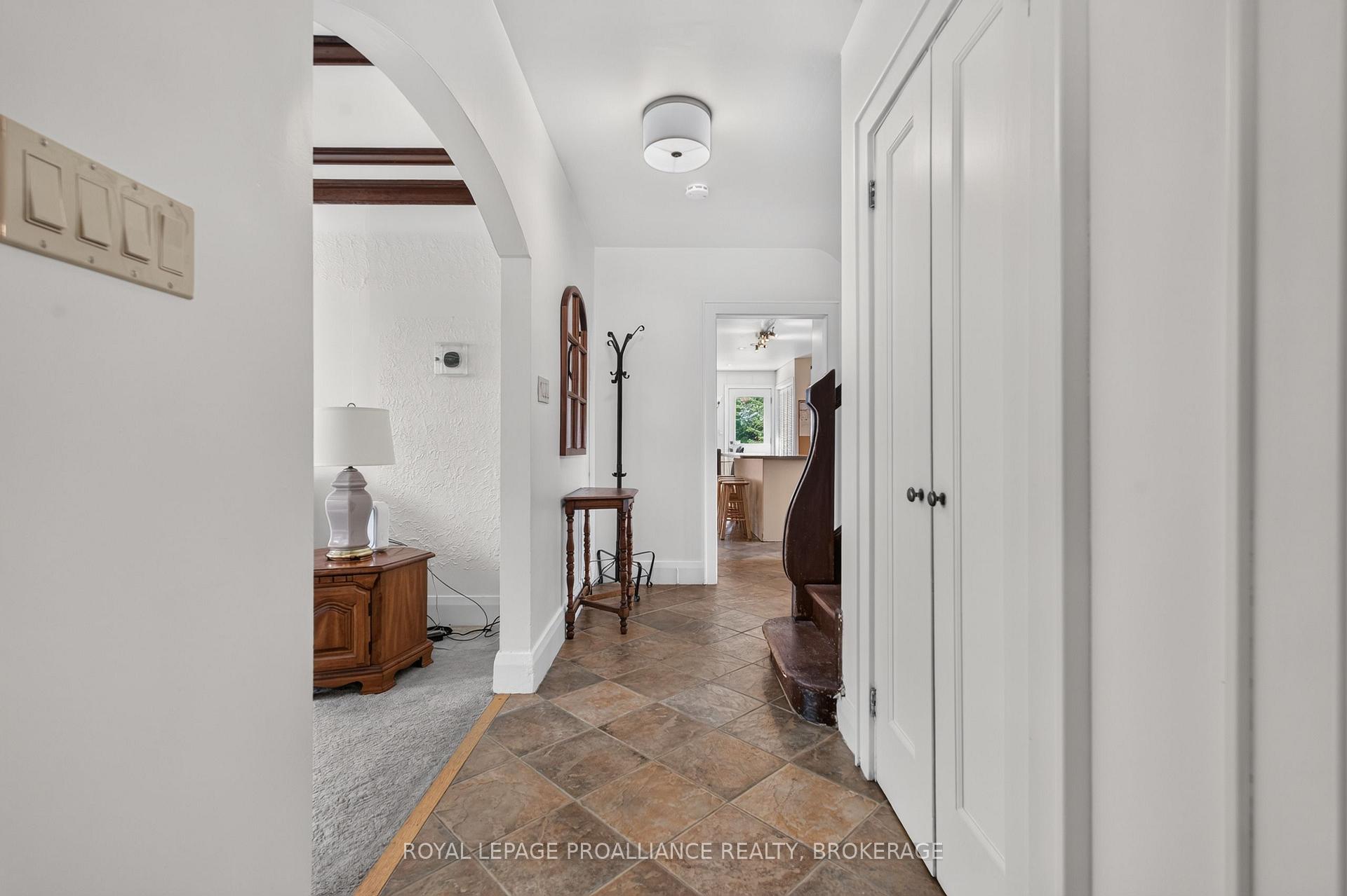 Photo 4 of 130 Macdonnell Street, Kingston, Central City East — HOMEH
