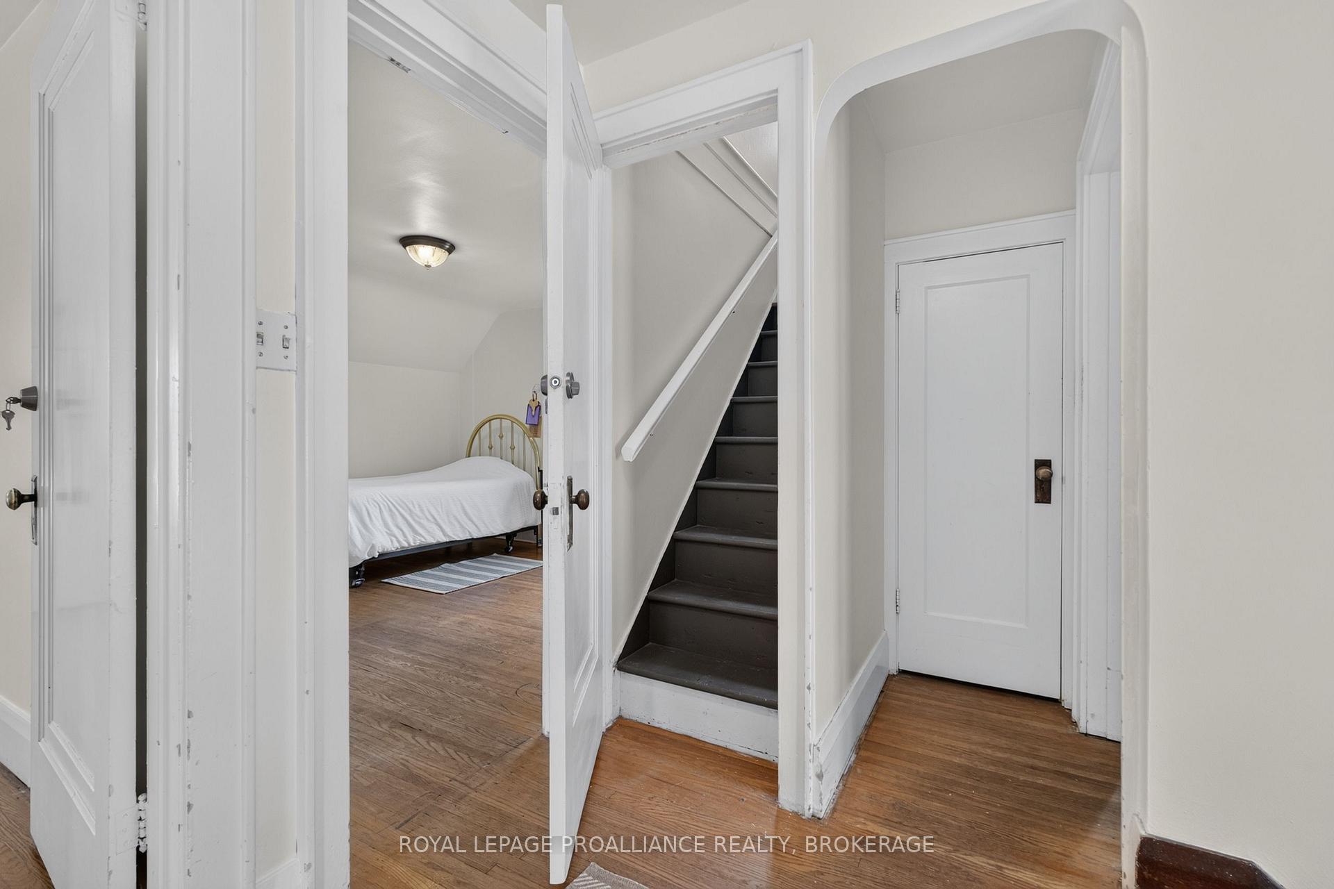 Photo 30 of 130 Macdonnell Street, Kingston, Central City East — HOMEH