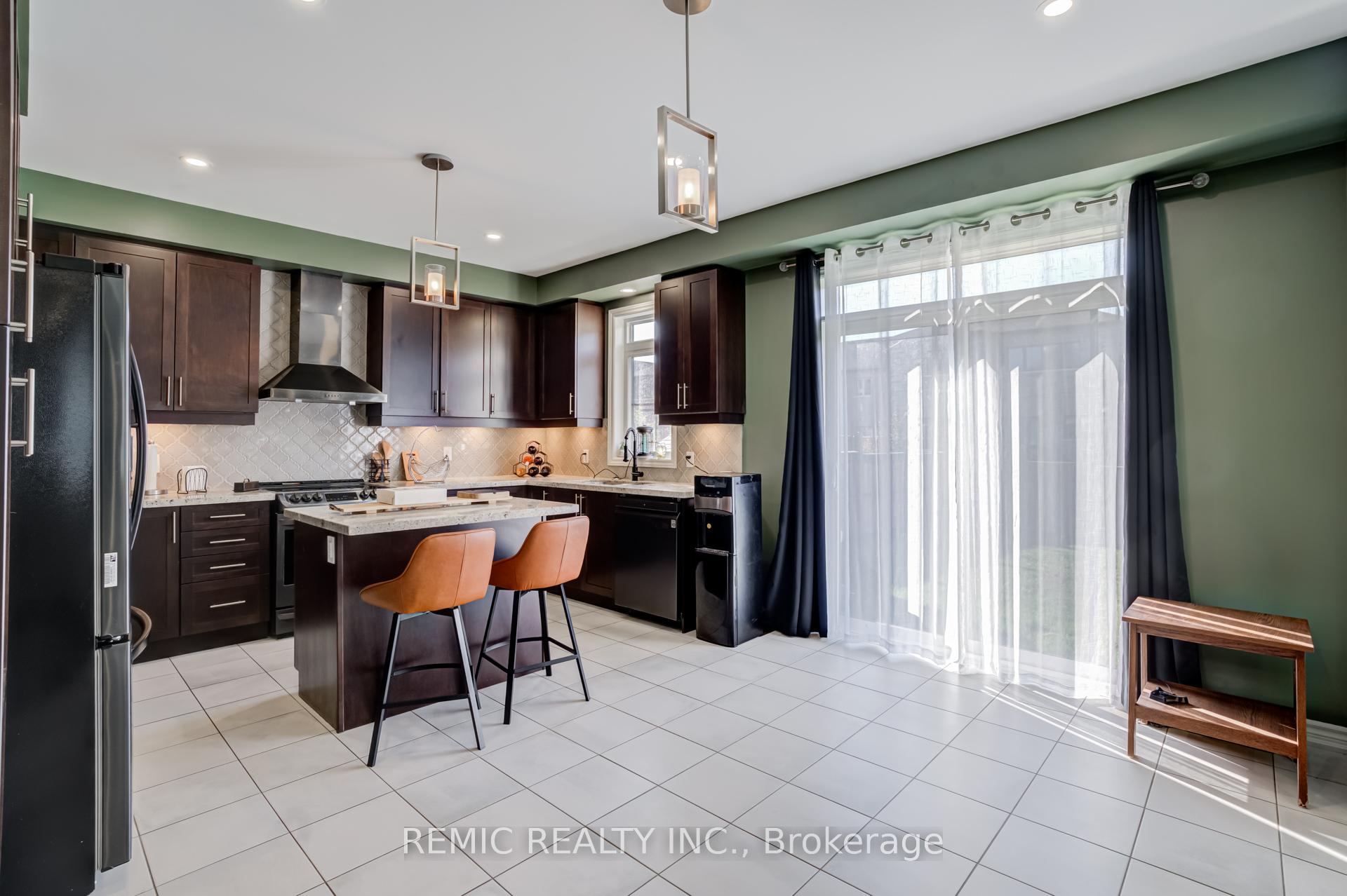 Photo 11 of 234 William Fair Drive, Clarington, Bowmanville — HOMEH