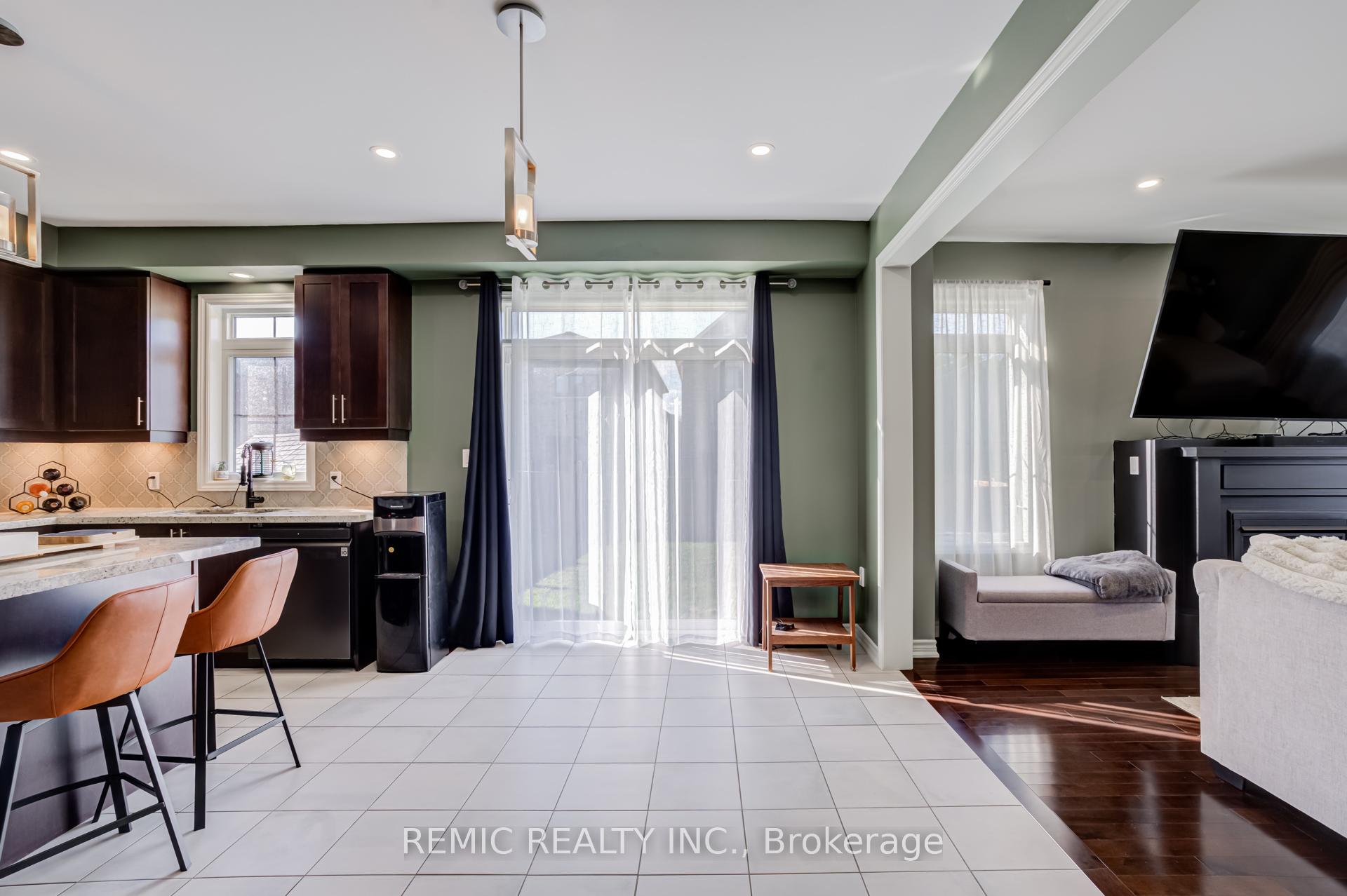Photo 14 of 234 William Fair Drive, Clarington, Bowmanville — HOMEH