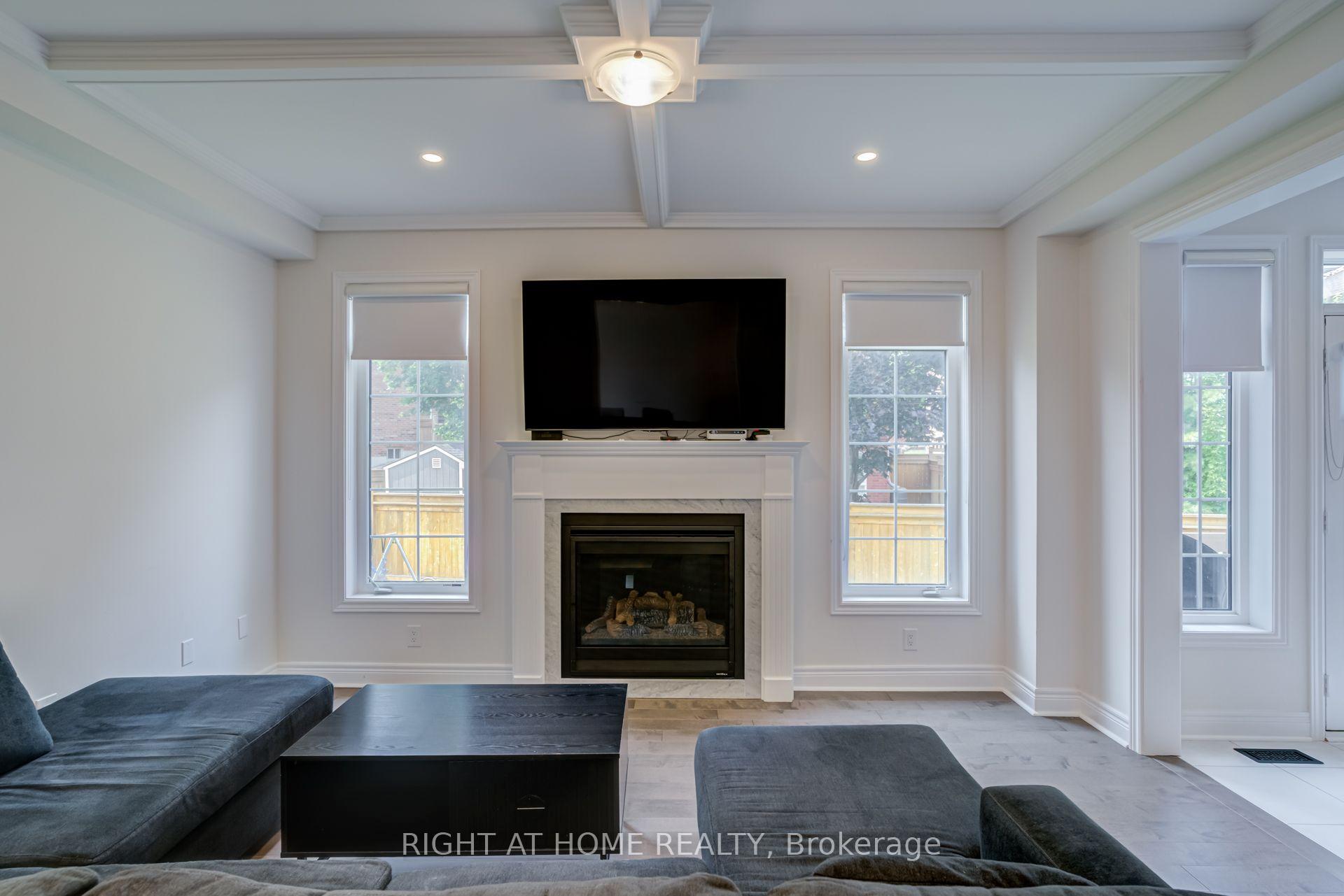 Photo 15 of 51 Rosewell Crescent, Halton Hills, Georgetown — HOMEH