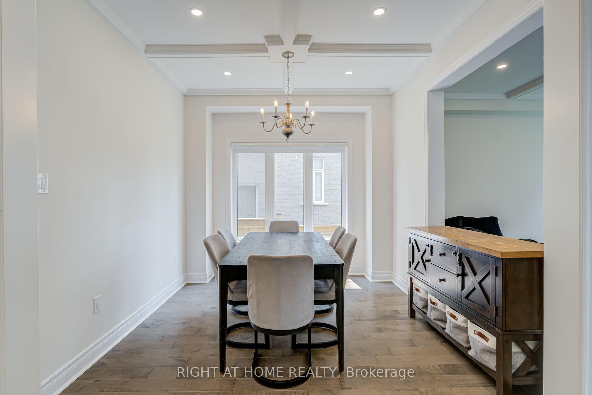 Photo 20 of 51 Rosewell Crescent, Halton Hills, Georgetown — HOMEH