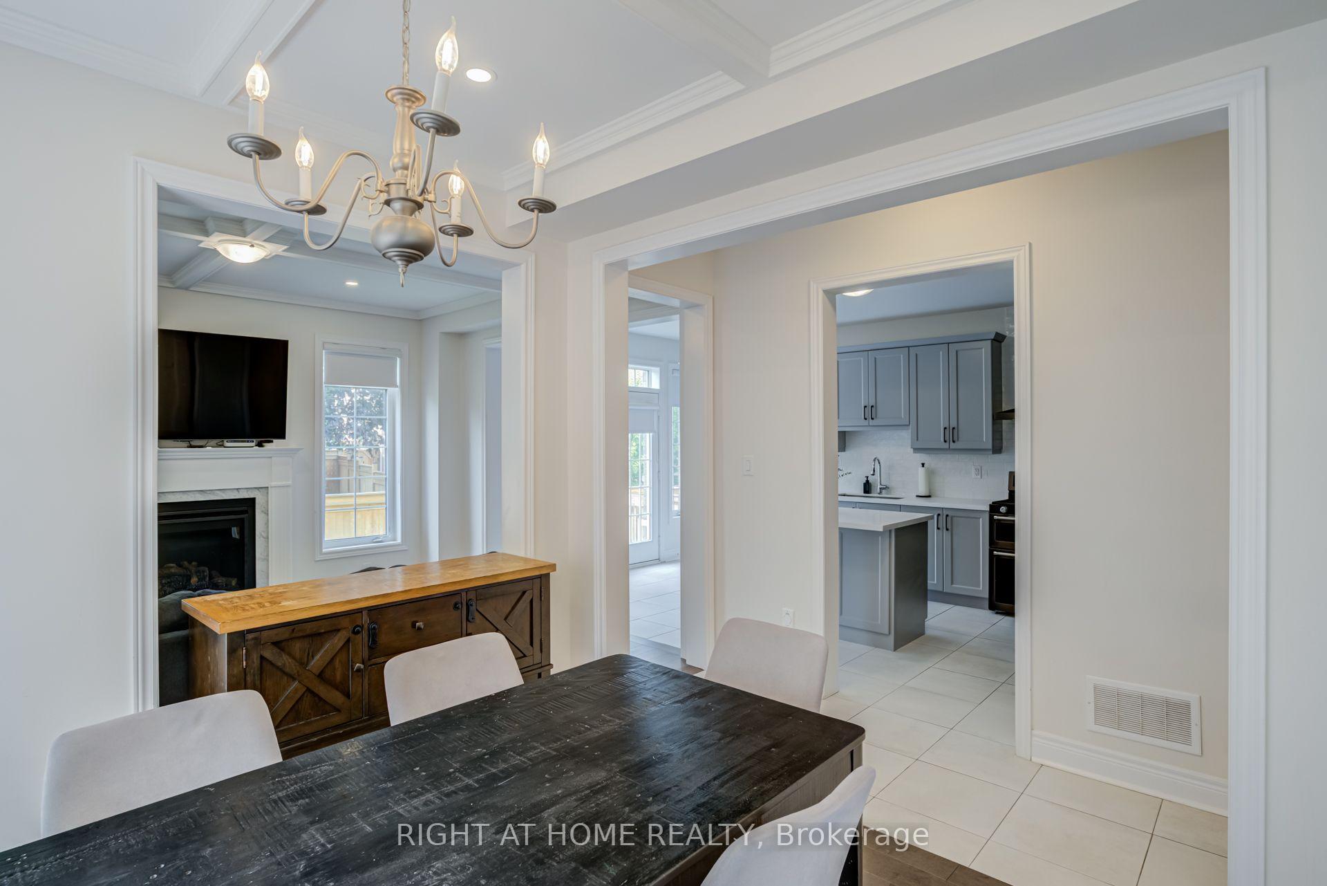 Photo 21 of 51 Rosewell Crescent, Halton Hills, Georgetown — HOMEH