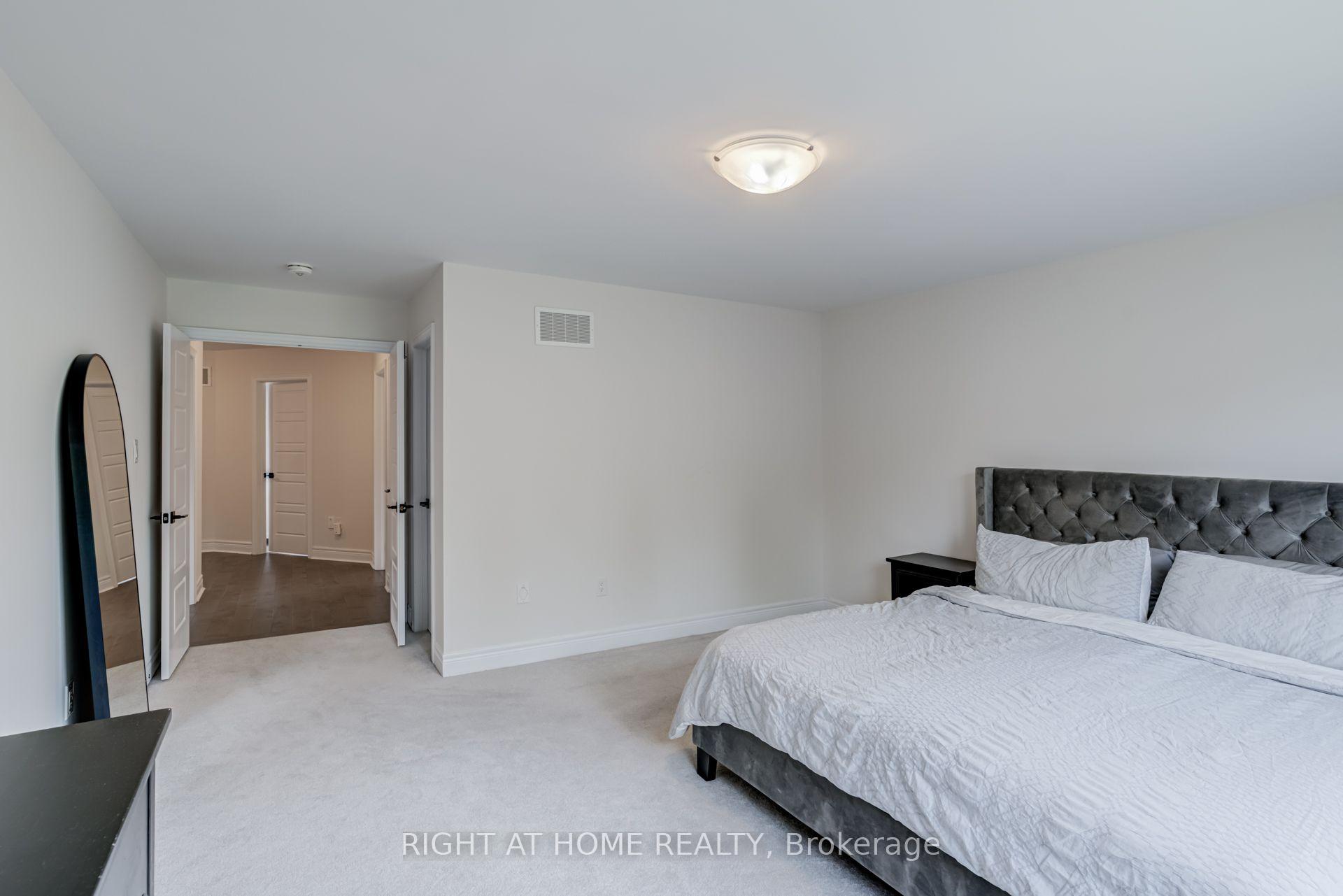 Photo 30 of 51 Rosewell Crescent, Halton Hills, Georgetown — HOMEH