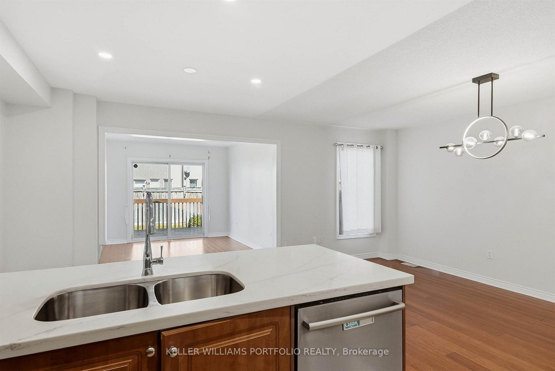 Photo 14 of 8 Gateway Court, Whitby, Taunton North — HOMEH