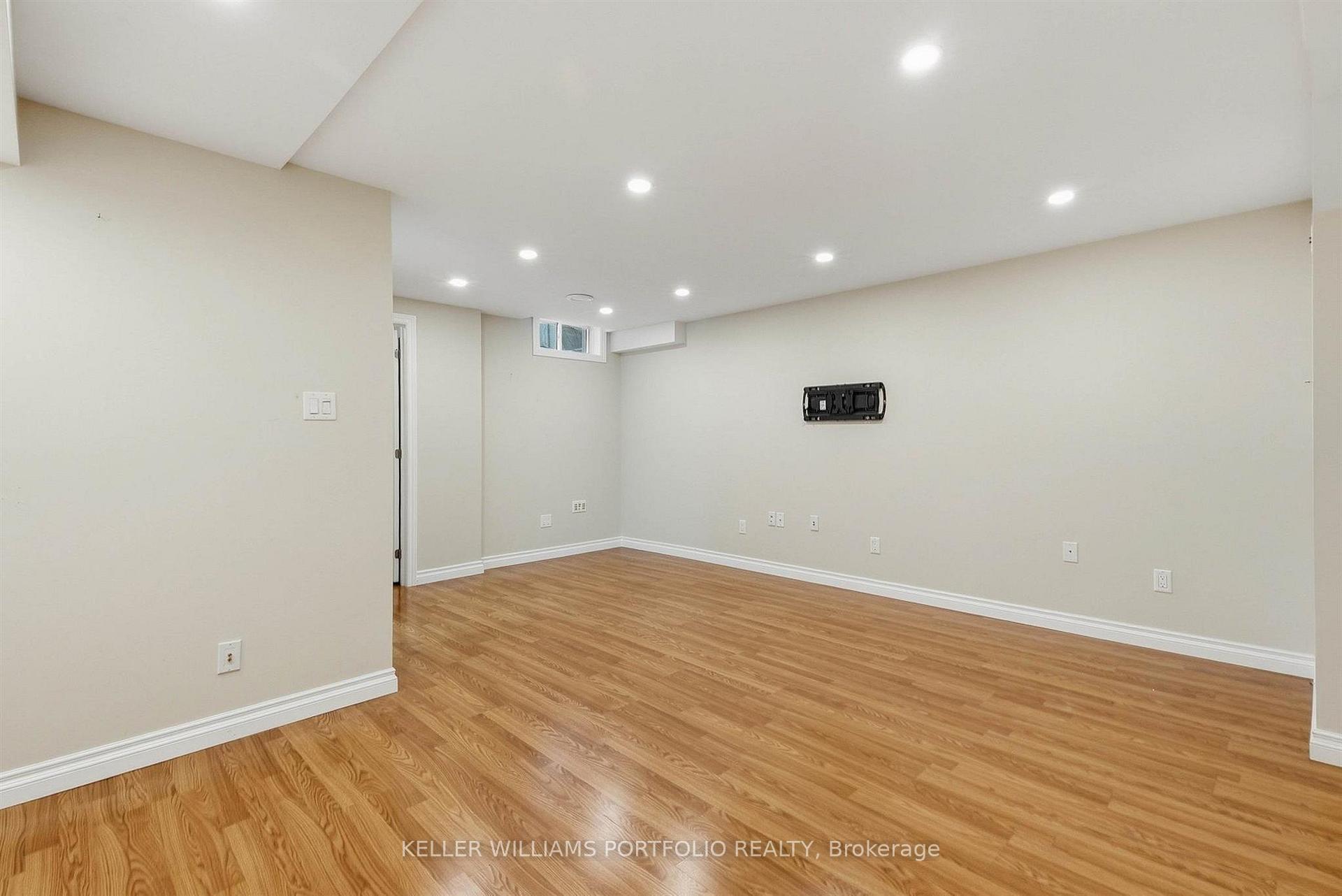 Photo 34 of 8 Gateway Court, Whitby, Taunton North — HOMEH