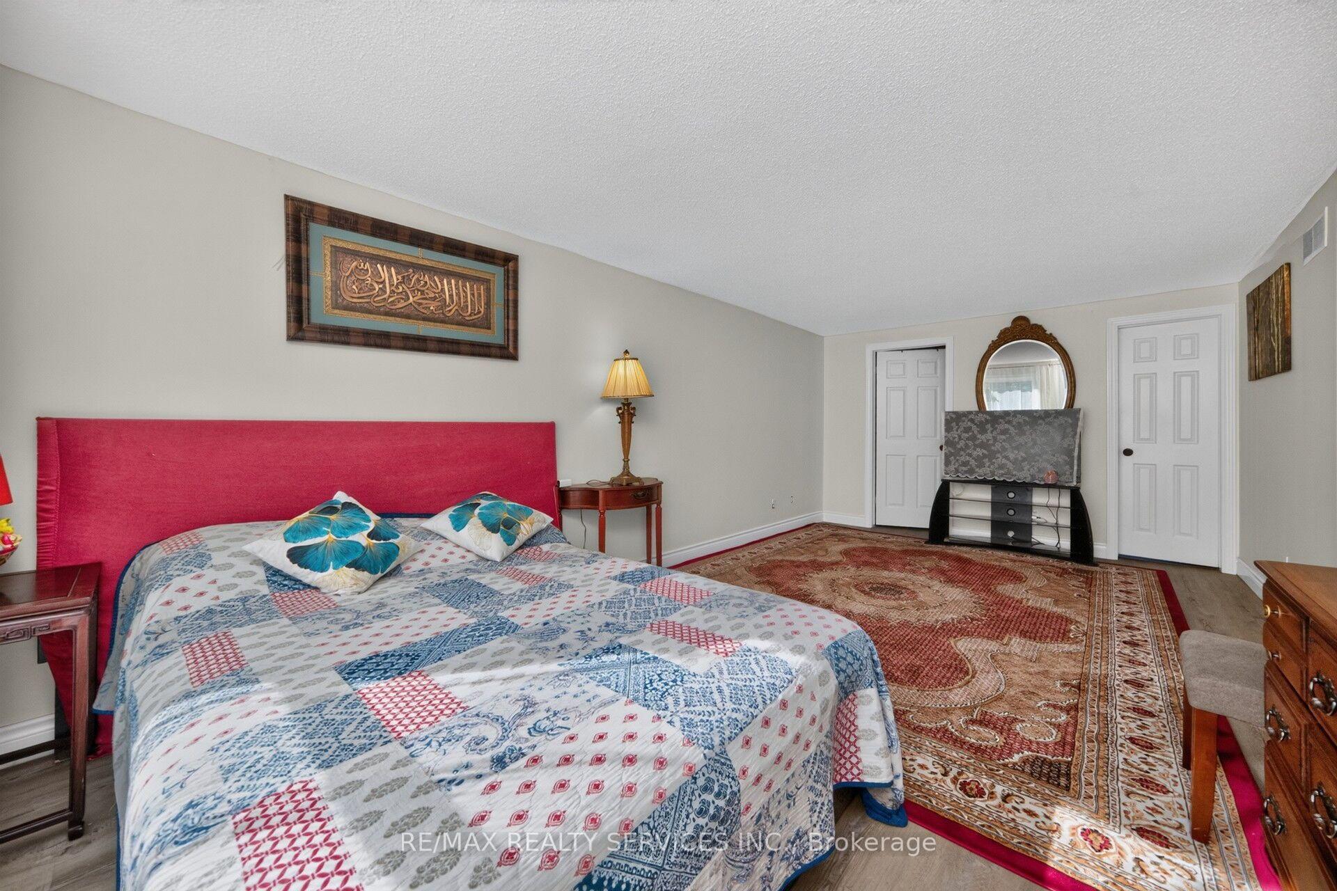 Photo 25 of 115 Amberly Boulevard, Hamilton, Ancaster — HOMEH