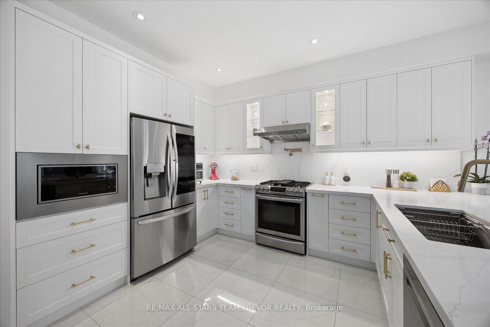 Photo 4 of 24 Scotia Road, Georgina, Sutton & Jackson's Point — HOMEH