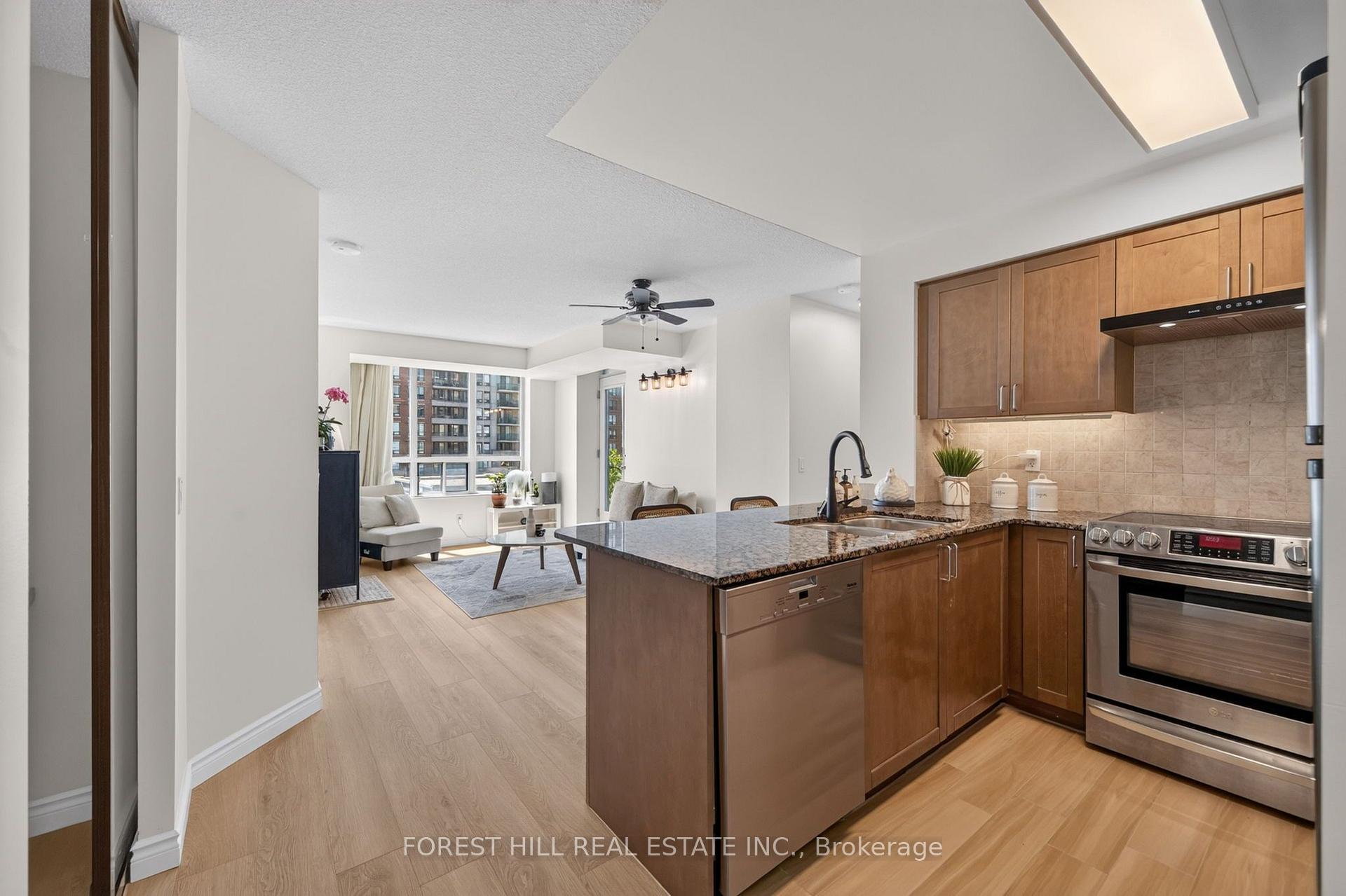 Photo 5 of Unit 407, 350 Red Maple Road, Richmond Hill, Langstaff — HOMEH